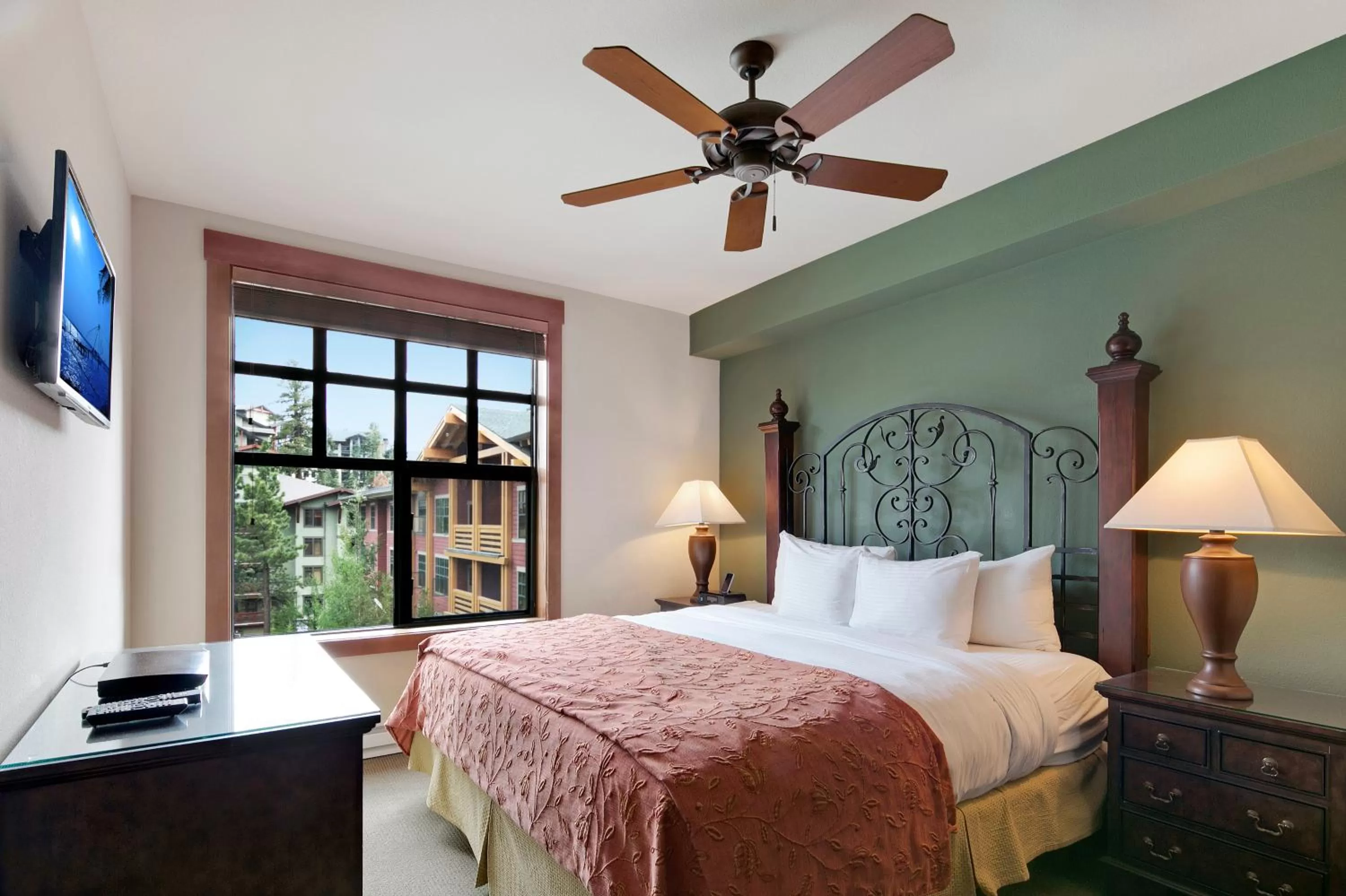 Bed in The Village Lodge