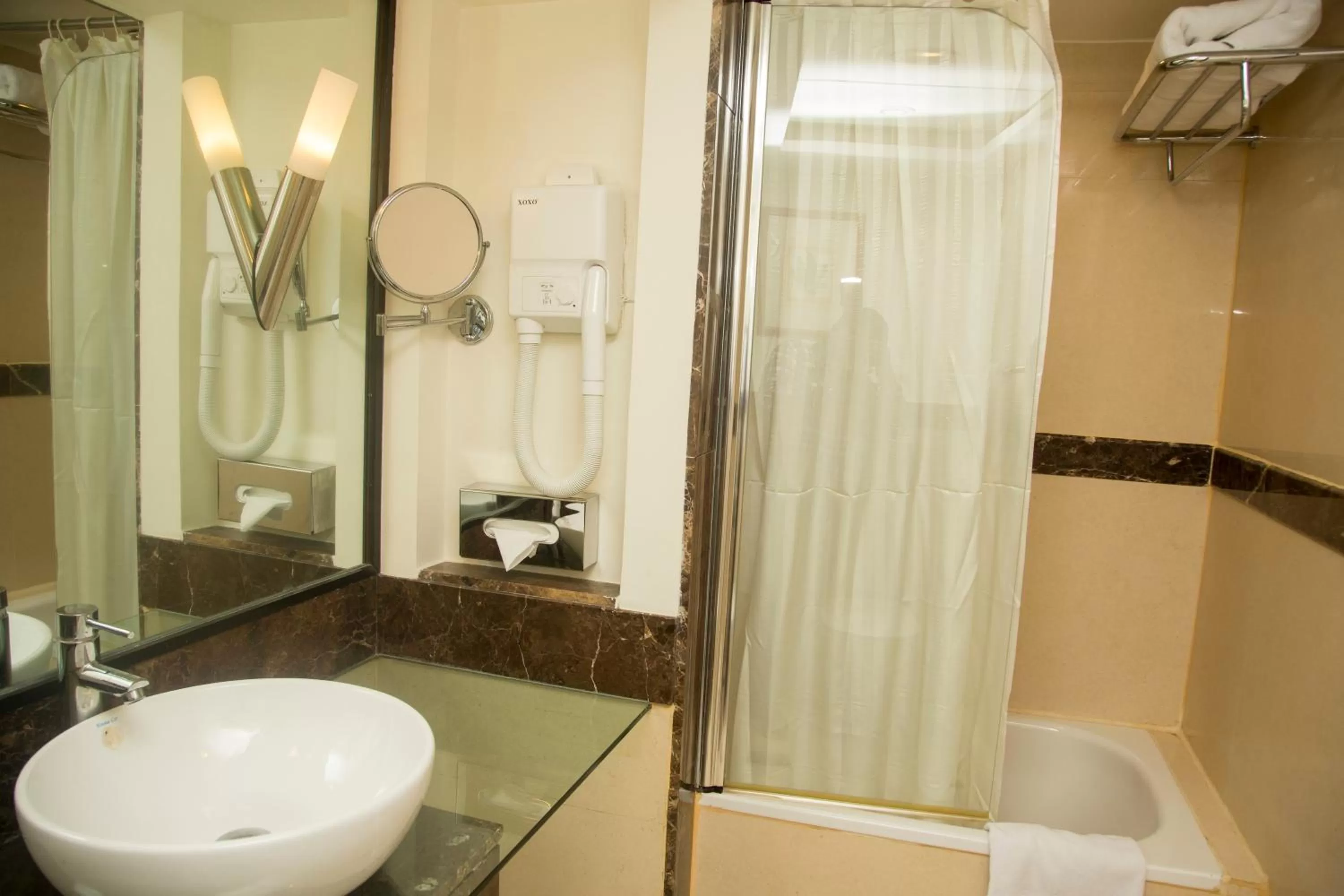 Toilet in Marco Polo Hotel