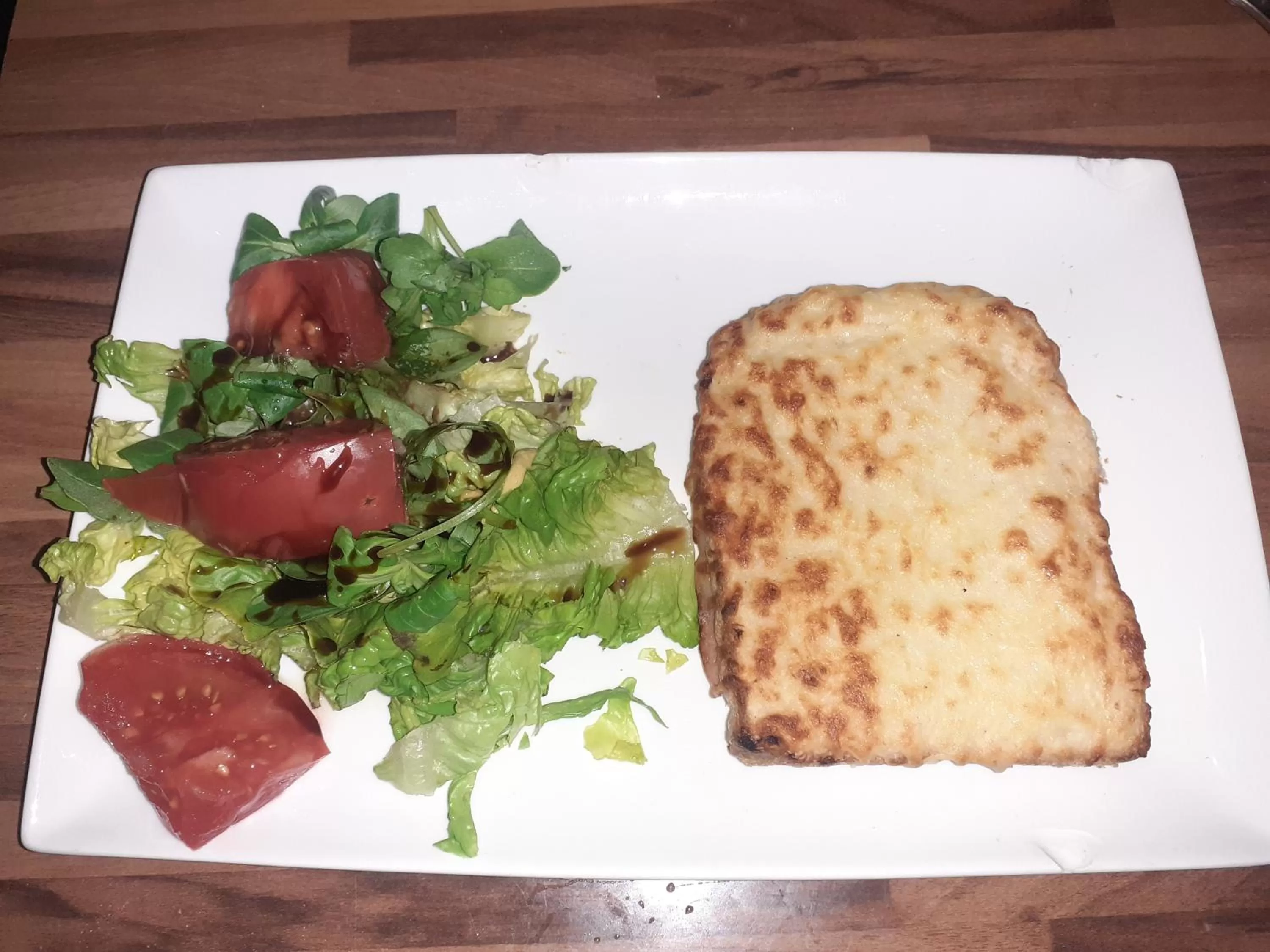 Food in CHAMBRES D'HOTES DANS DOMAINE DE CHARME A EPERNAY