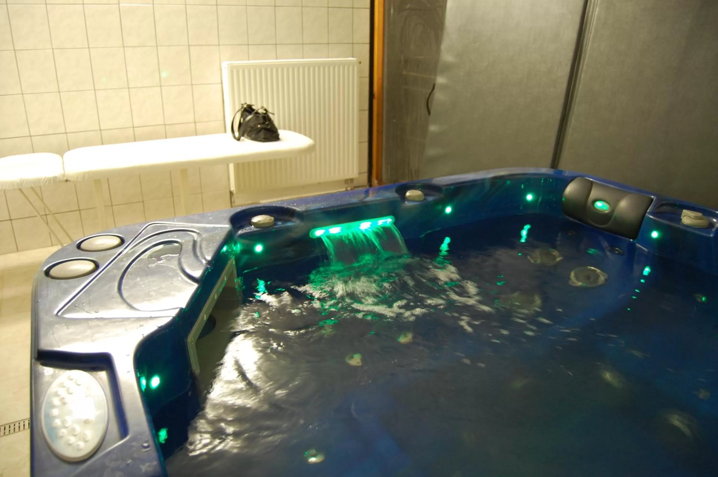 Hot Tub in Hotel Sloup