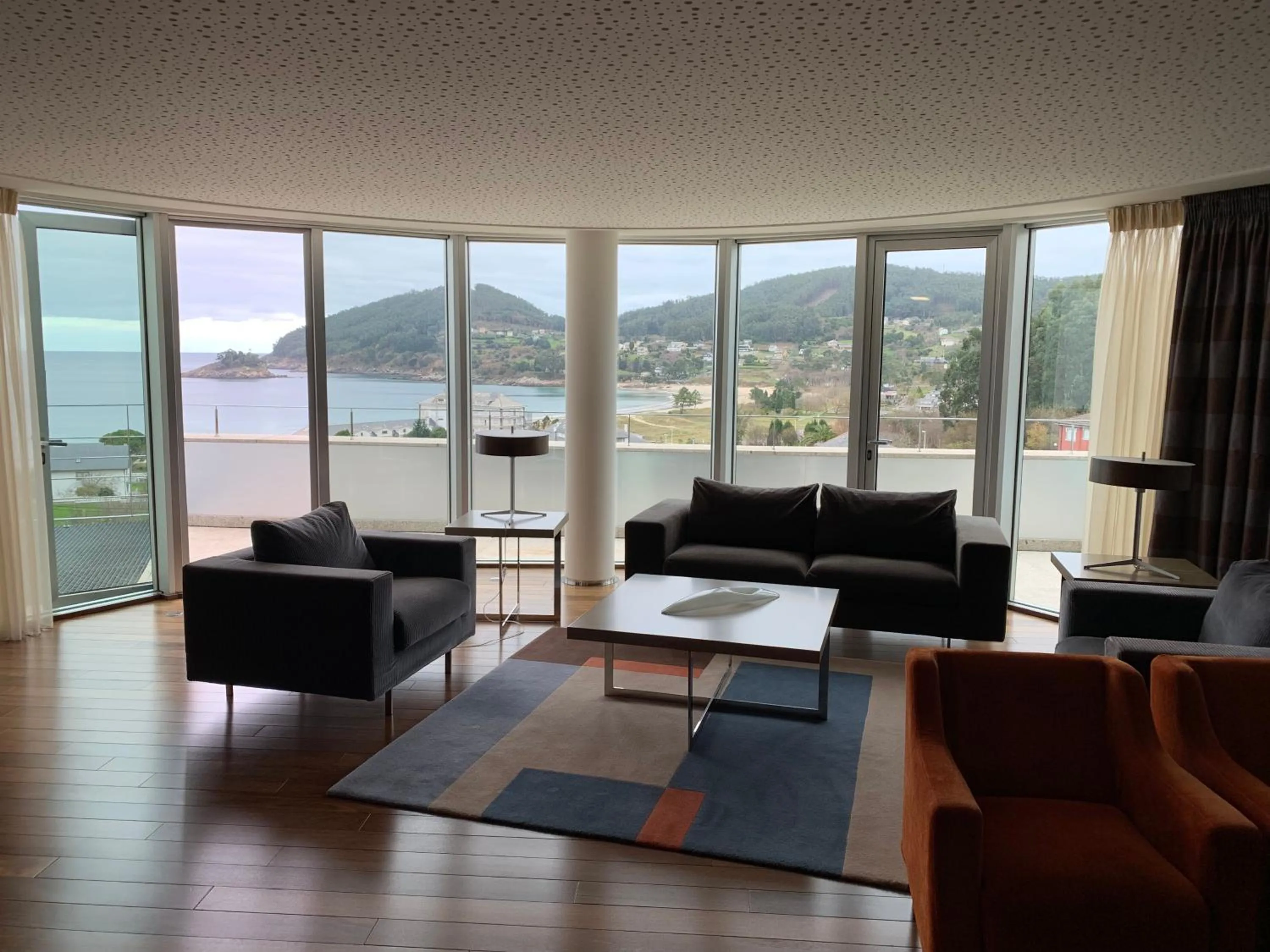 Communal lounge/ TV room in Hotel Ego