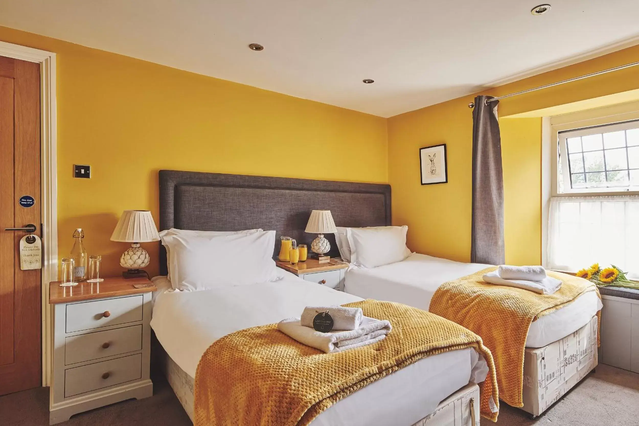 Standard Double or Twin Room in The Lansdowne Guest House Standard Double or Twin Room in The Lansdowne Guest House