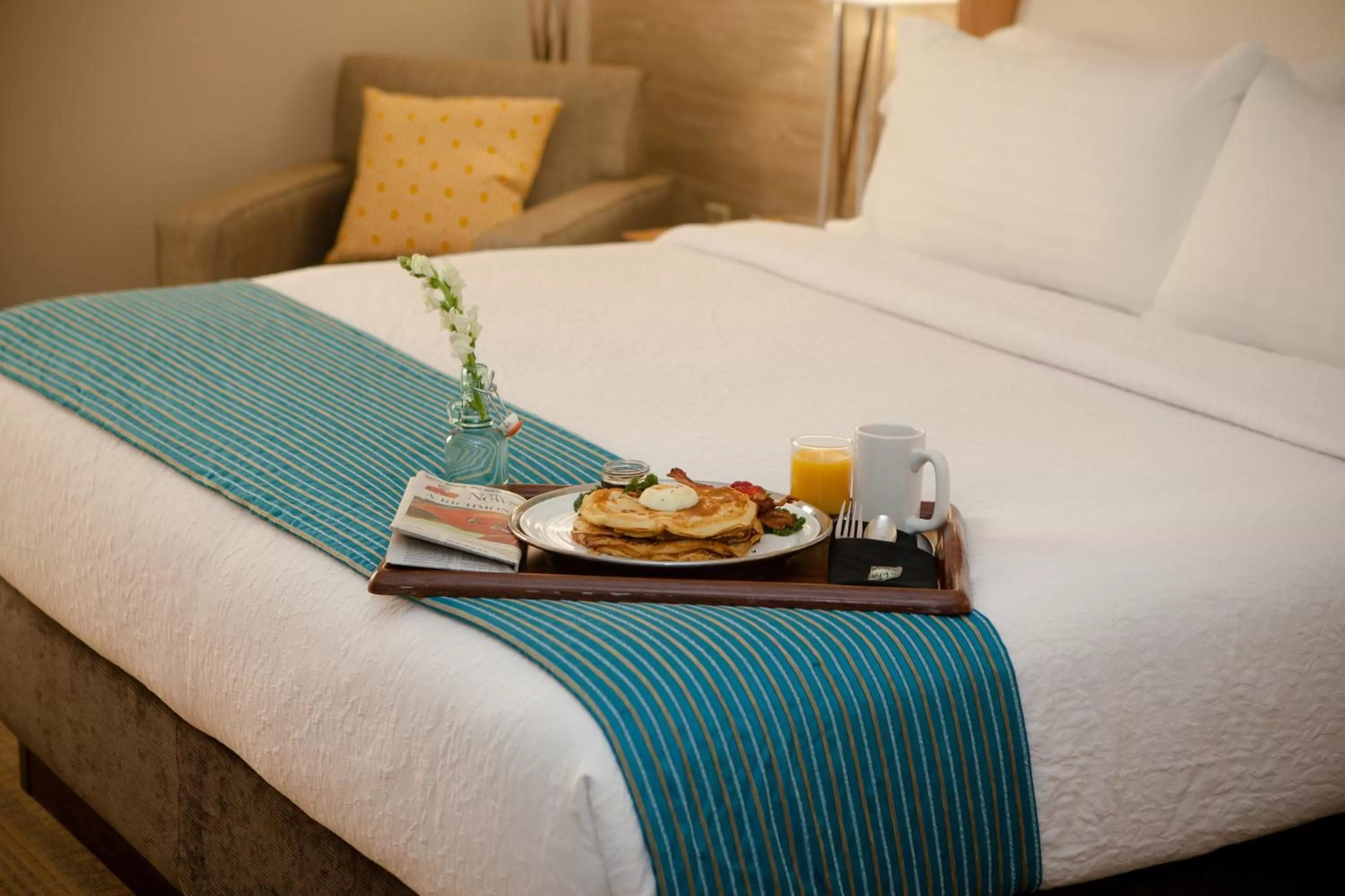 Photo of the whole room, Bed in Holiday Inn Greenville by IHG