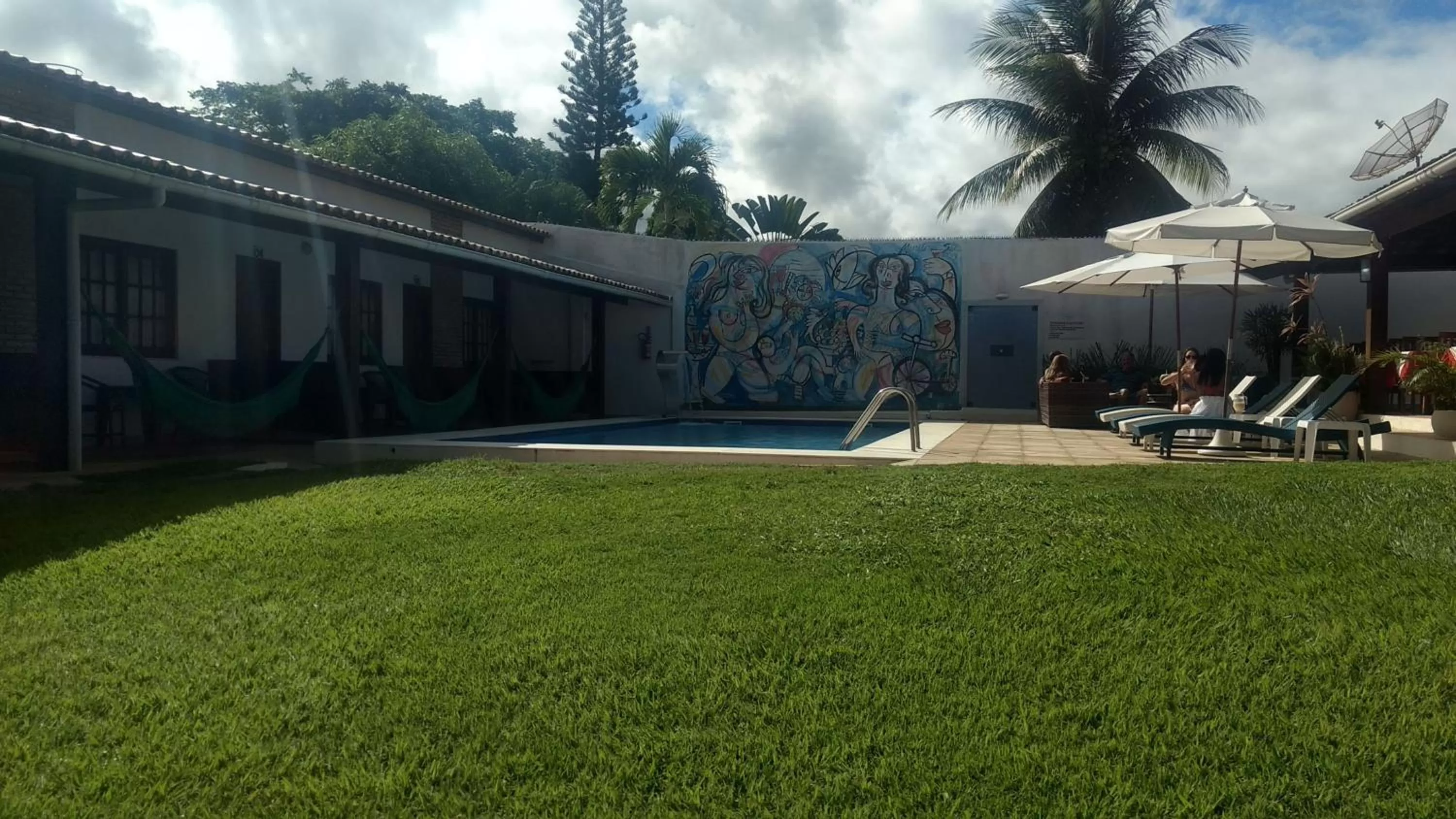 Swimming Pool in Hotel Pousada Salvador Paradise