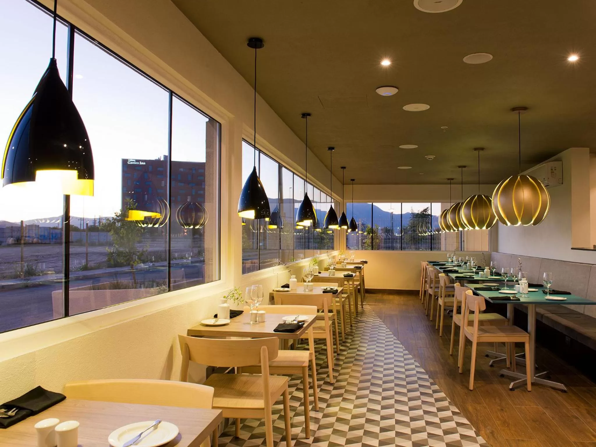 Restaurant/places to eat in City Express by Marriott Santiago Aeropuerto