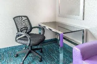 Standard King Room in Umbrella Hotel Bronx