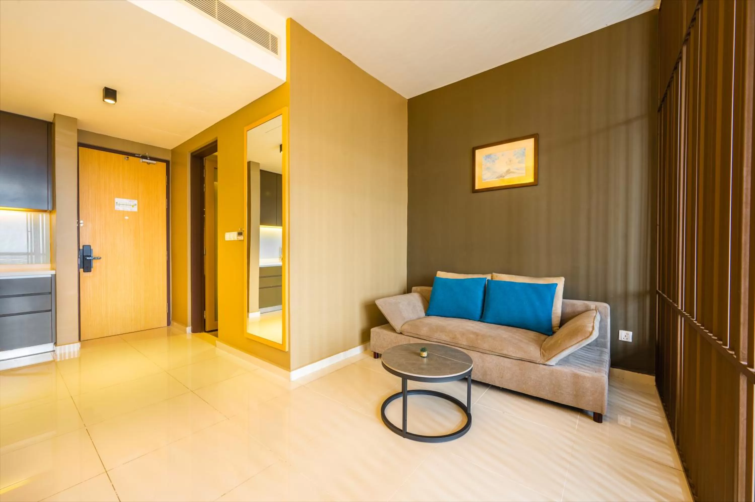 Living room in Greystone 99 Suites