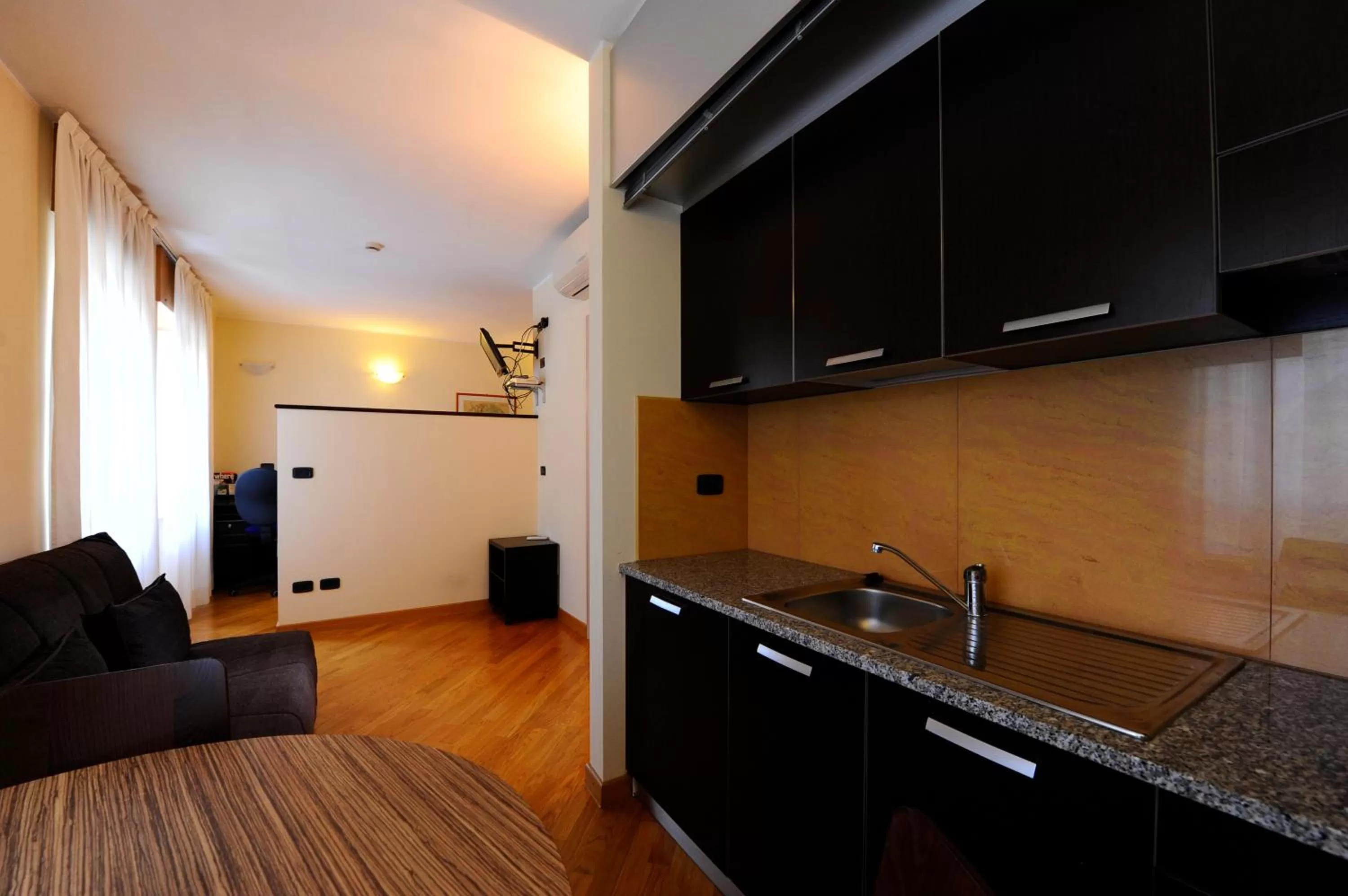 Kitchen or kitchenette, Kitchen/Kitchenette in Corvetto Residence Porto Di Mare