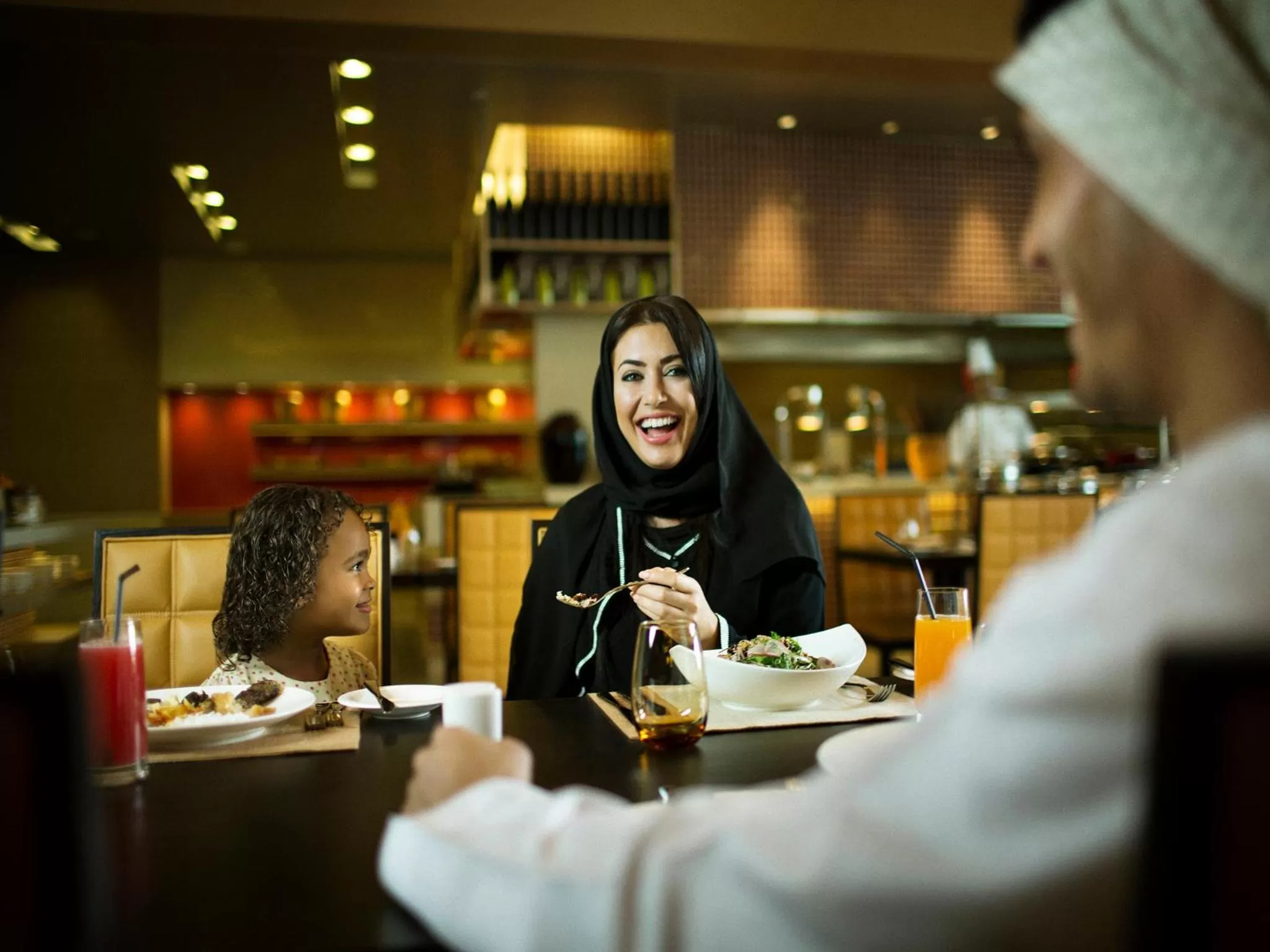 Restaurant/Places to Eat in Hili Rayhaan by Rotana