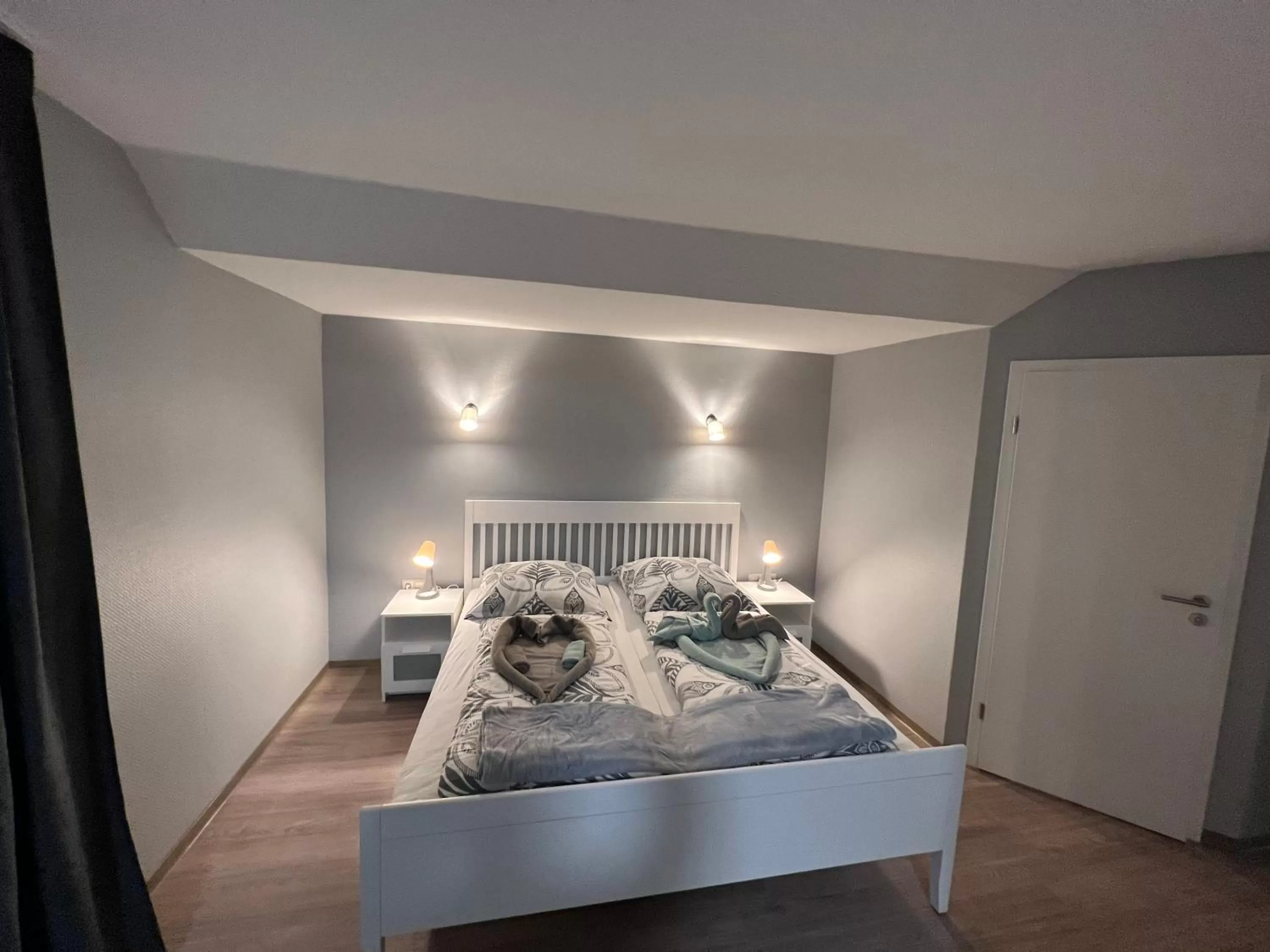 Bed in Hotel am Rathaus Adii