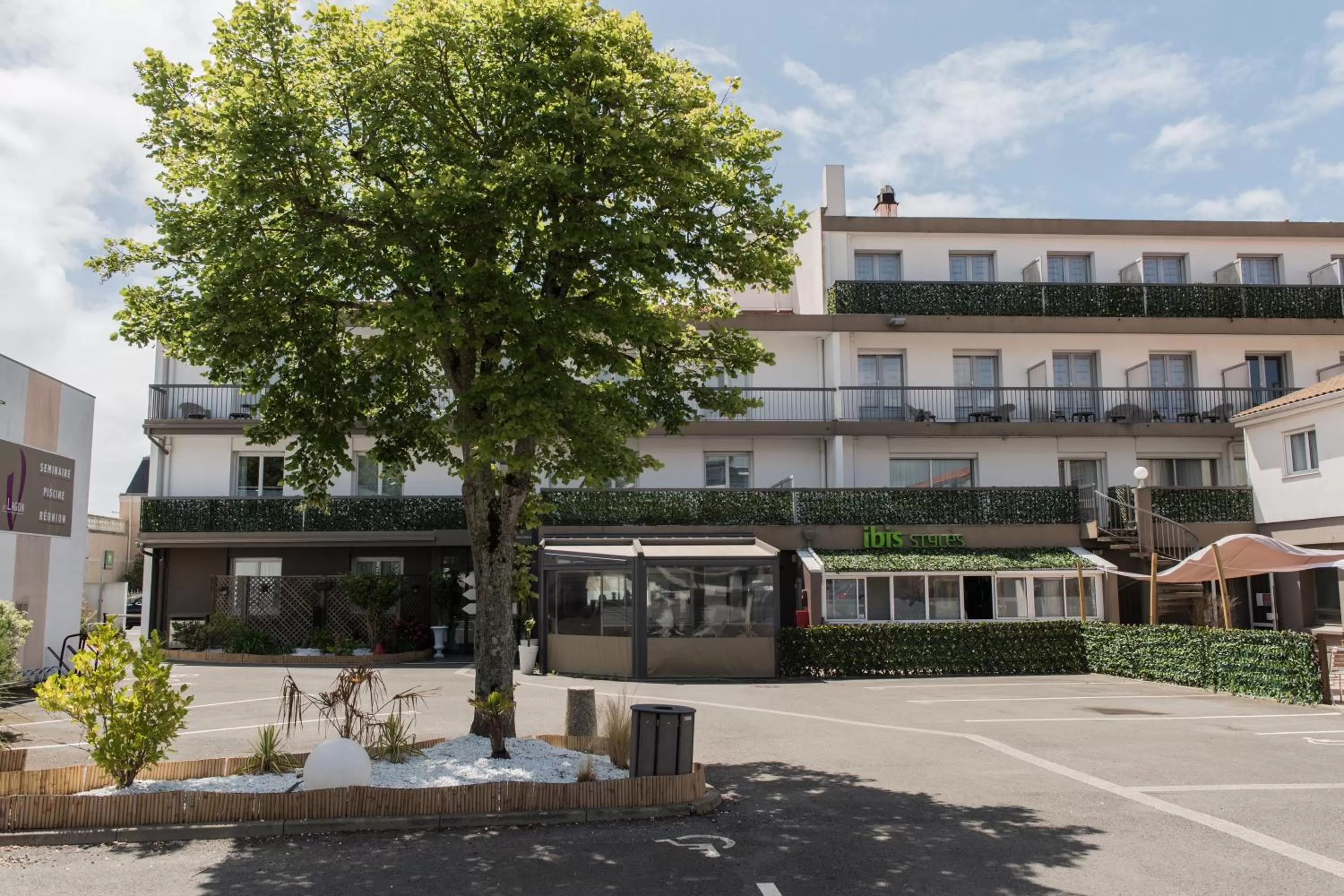 Property building in ibis Styles St Gilles Croix de Vie centre-ville