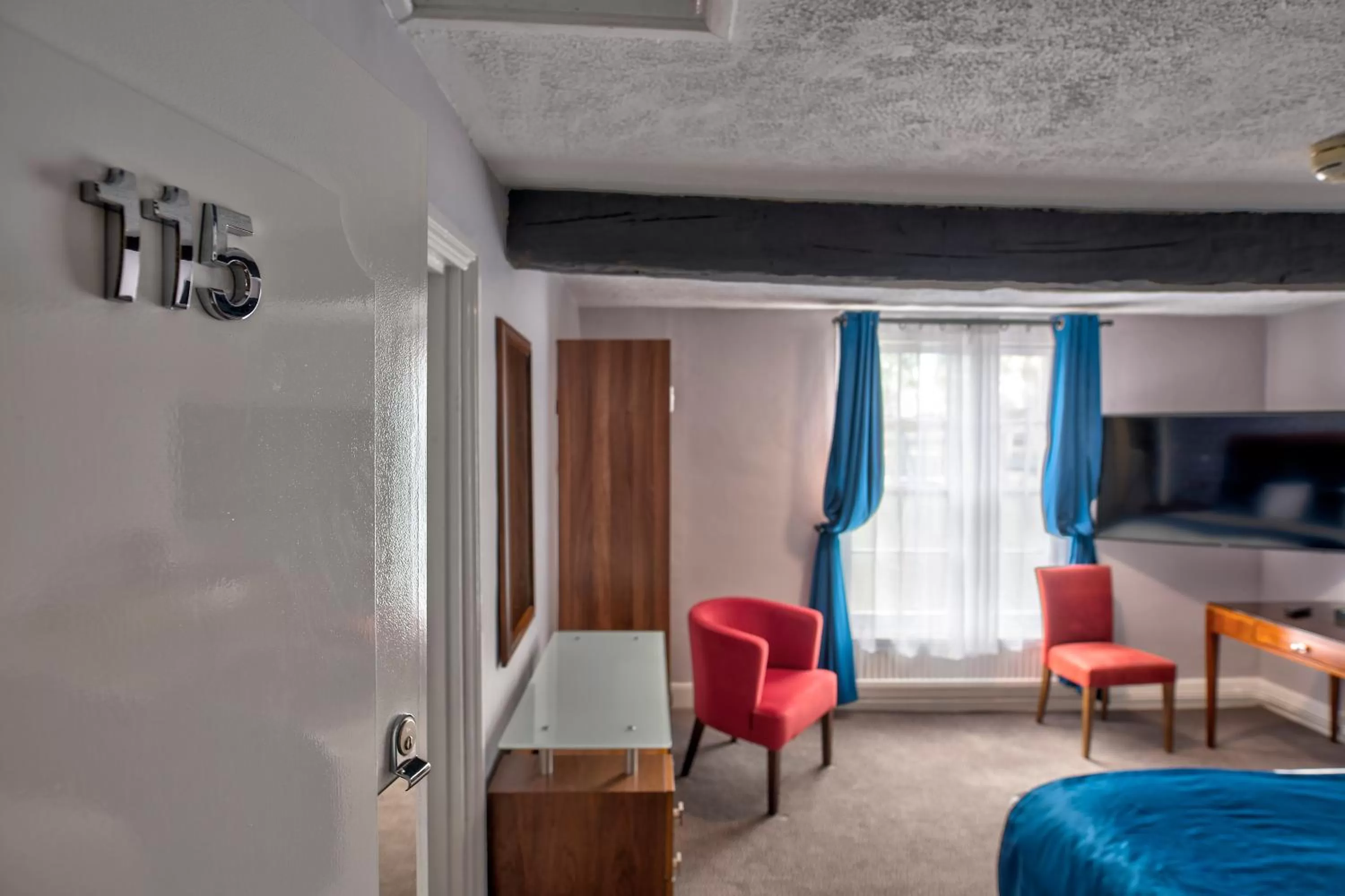 Bedroom in The Bridge Hotel