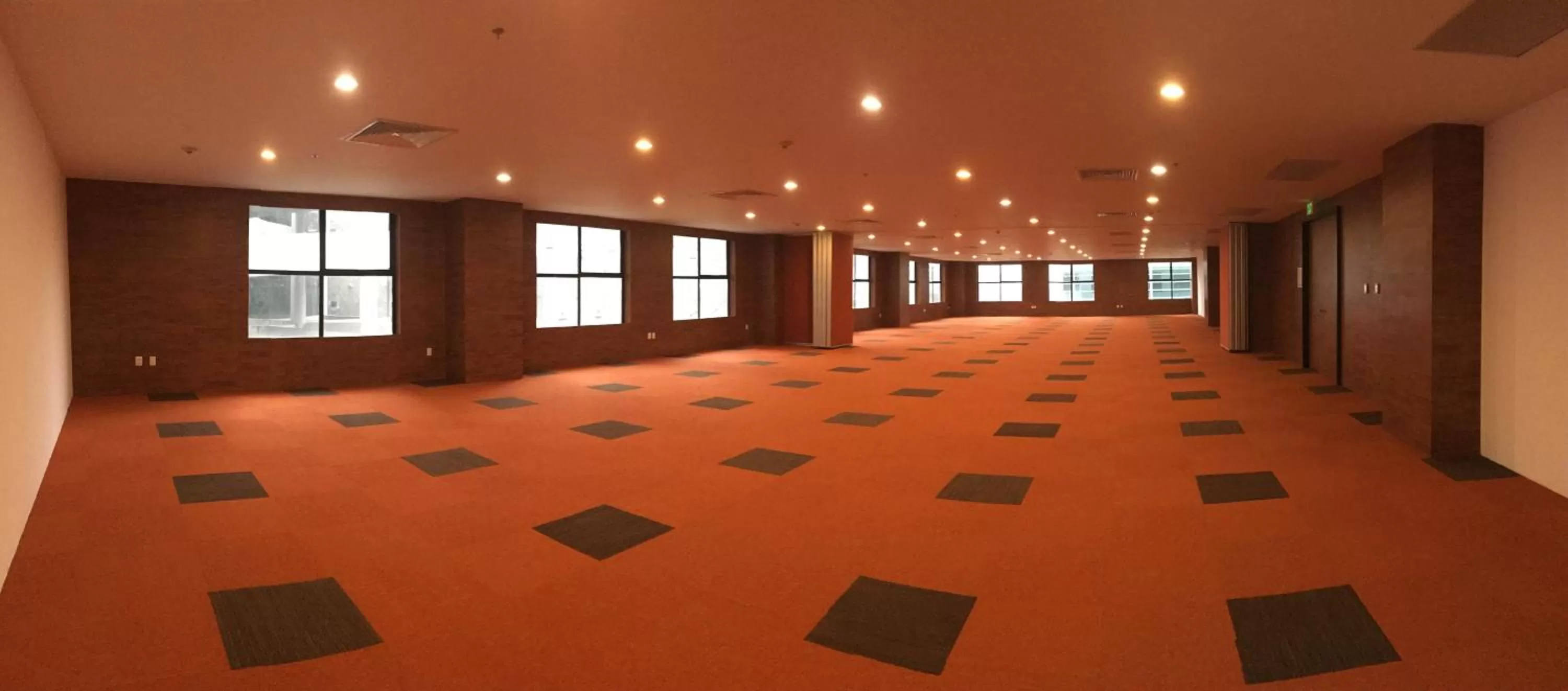 Meeting/conference room in Holiday Inn Mexico Santa Fe by IHG