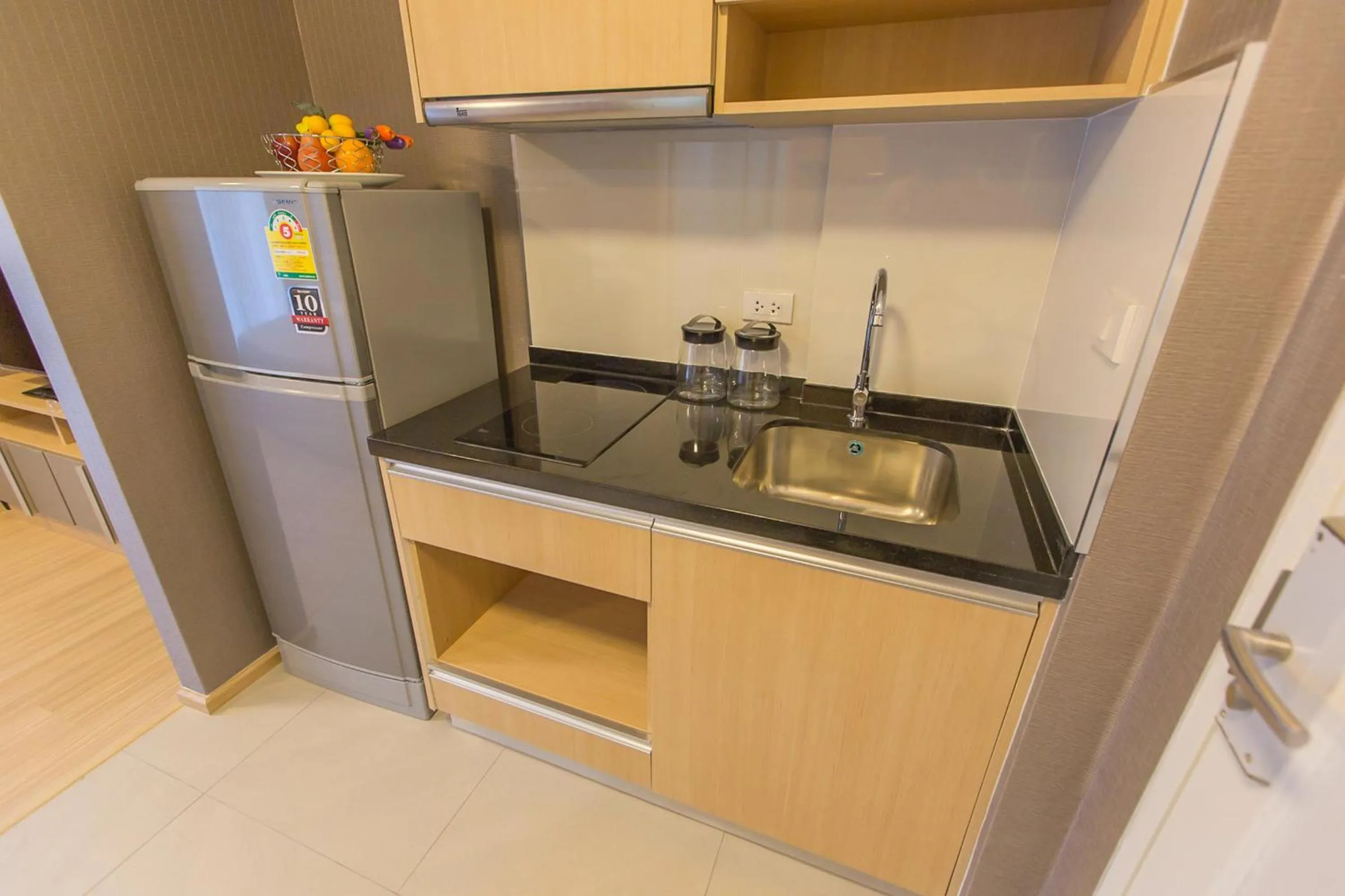 Kitchen or kitchenette in Like Sukhumvit 22