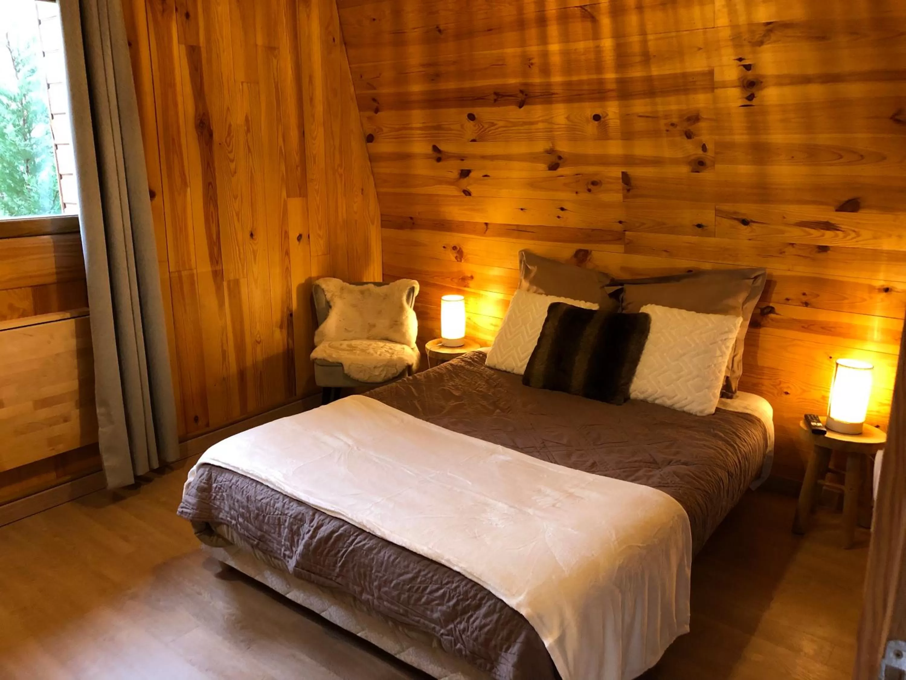 Bed in Chambres d'Hôte Dijon Clair de Lune Adults Only