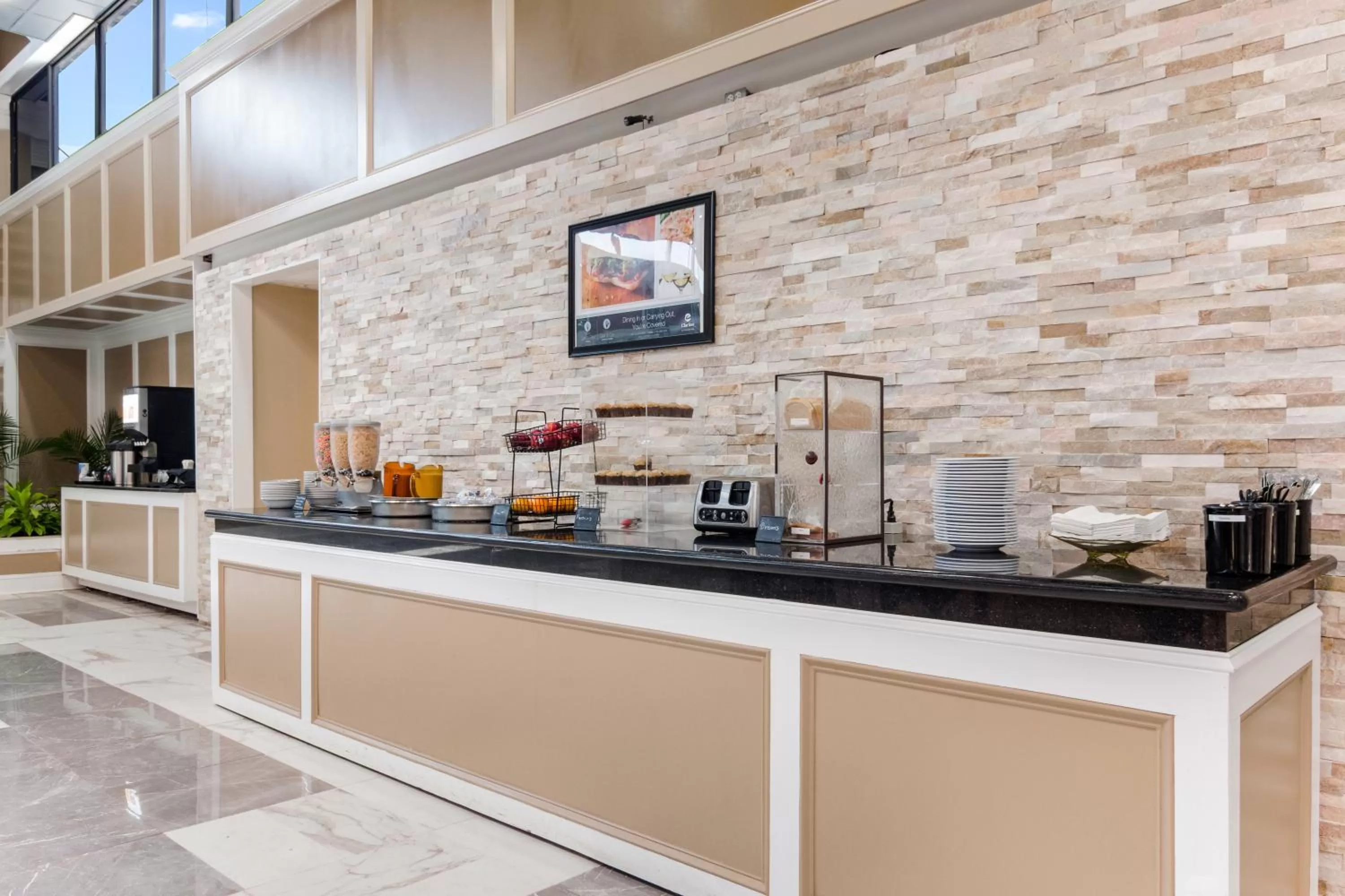 Breakfast in LeBossier Hotel