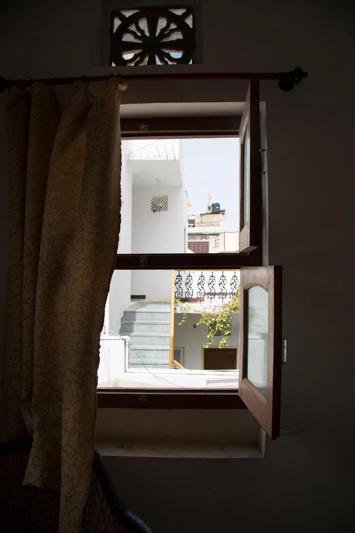 Day in Udai Haveli Guest House