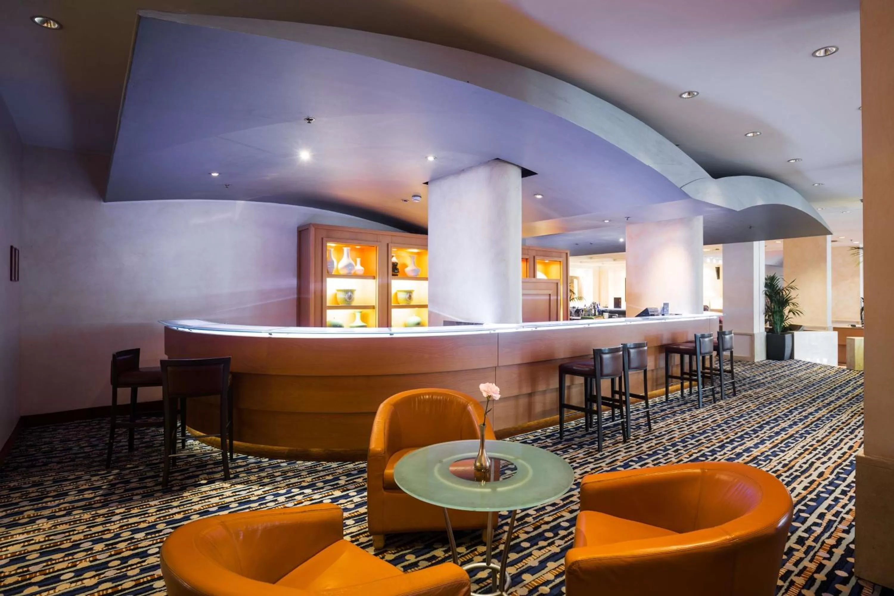 Lounge or bar in Hilton Rome Airport