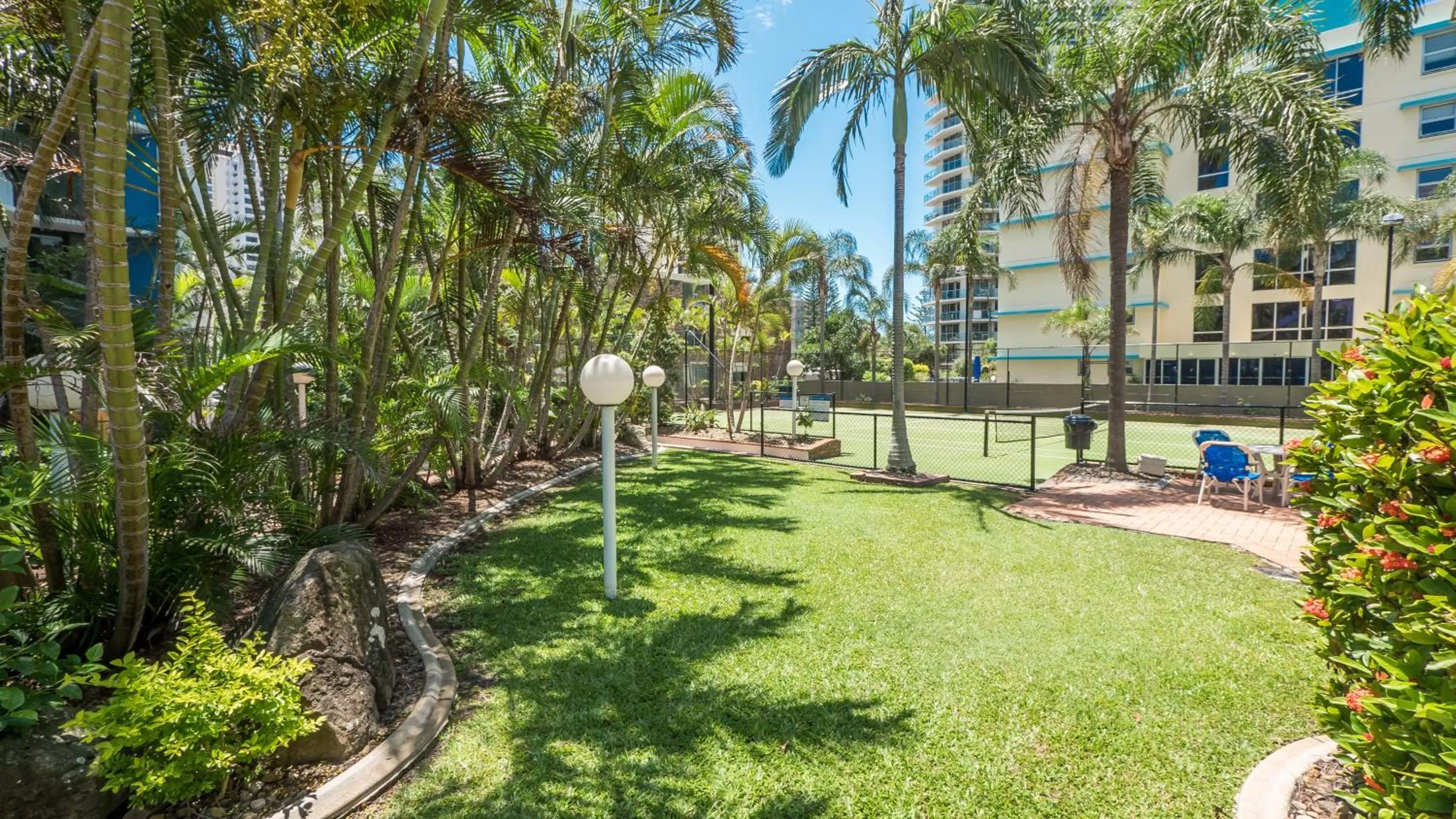 Garden in Aegean Apartments Surfers Paradise