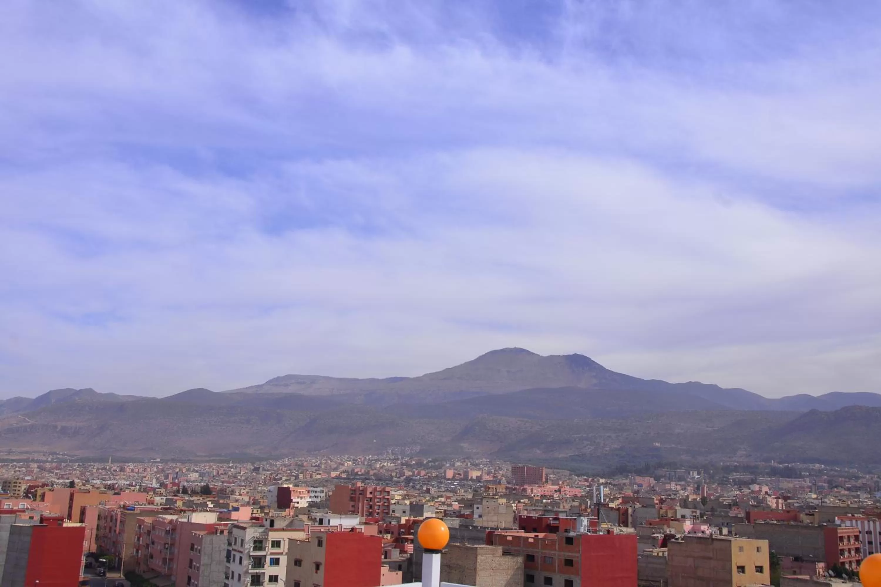 Hôtel Hadaik Ain Asserdoune