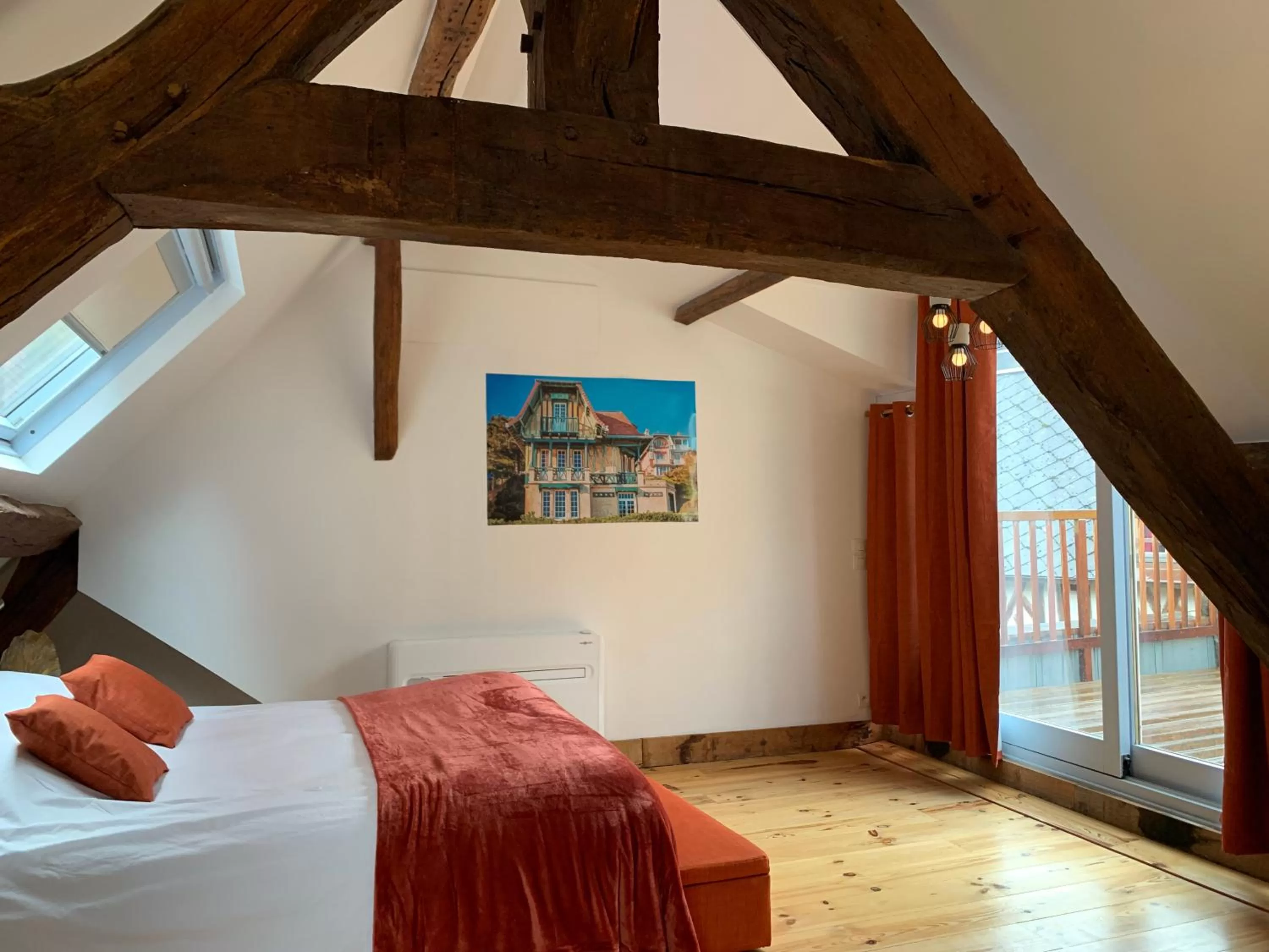 Bedroom in L'Ecole des Demoiselles