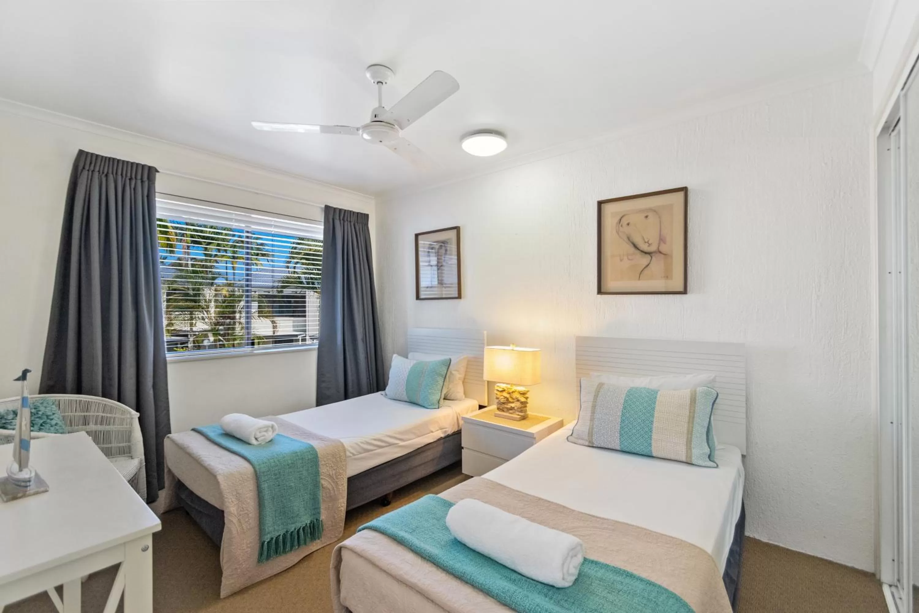 Photo of the whole room, Bed in Noosa Place Resort