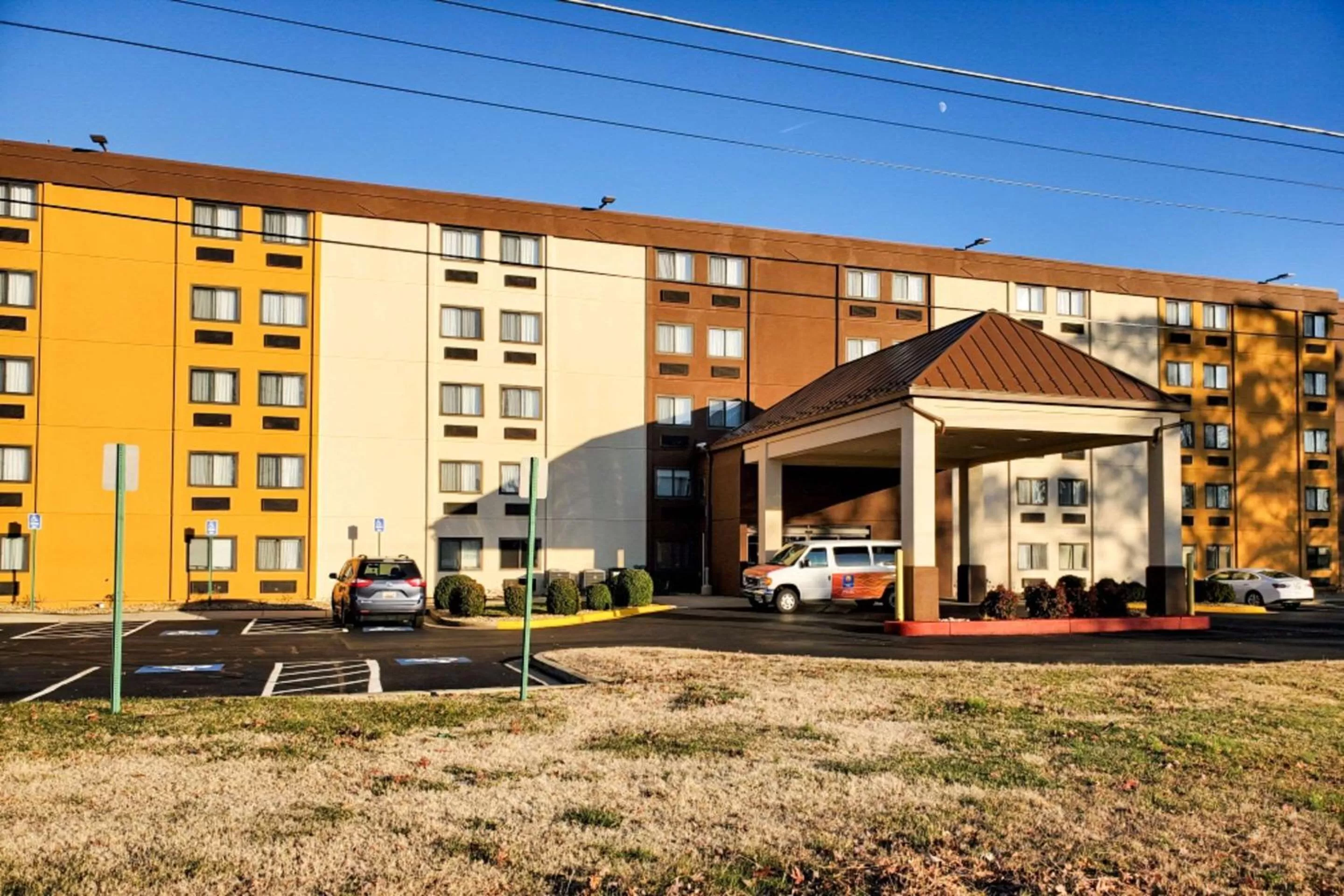 Property building in Comfort Inn Oxon Hill - National Harbor