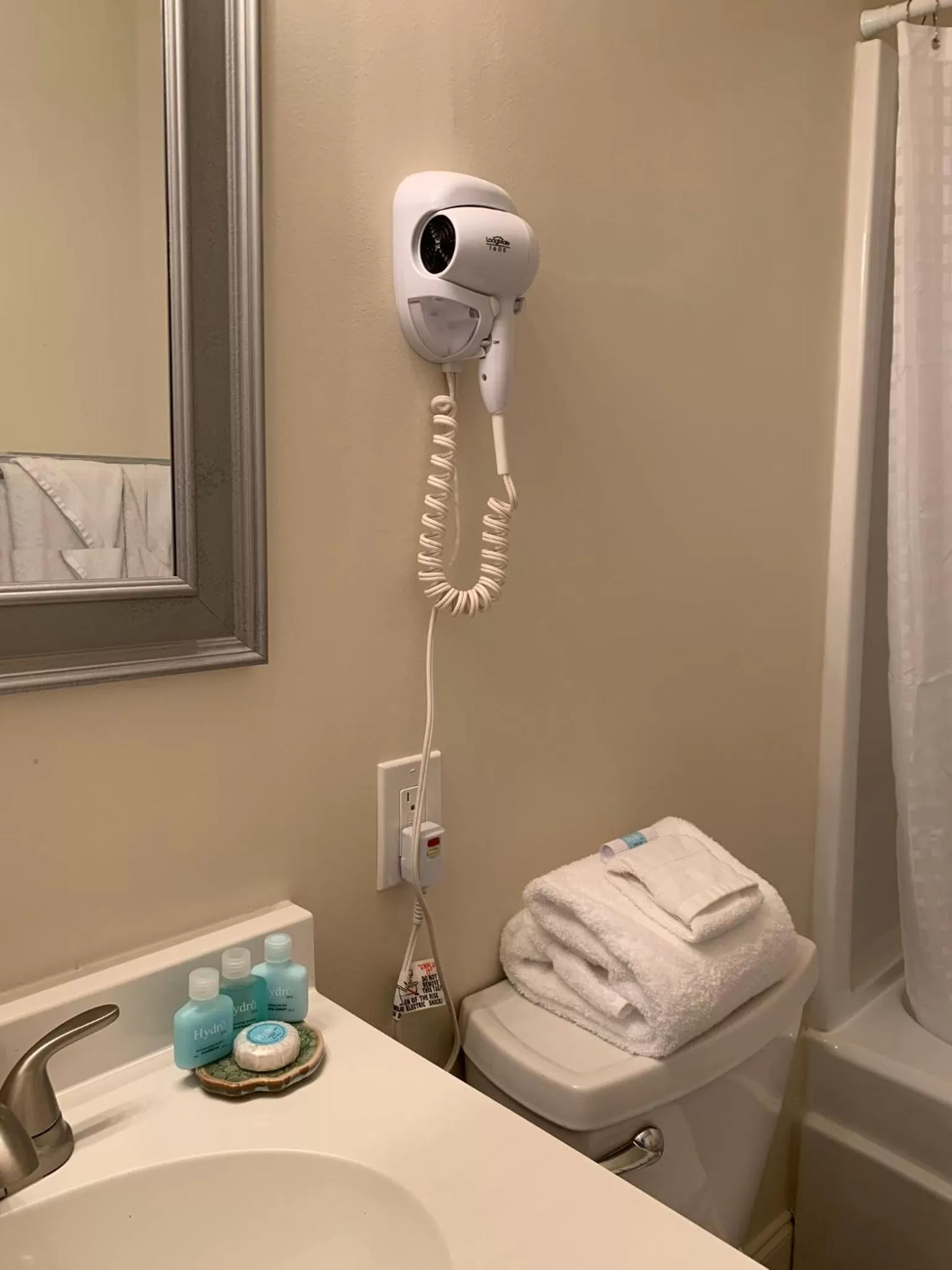 Bathroom in Ocean Glass Inn