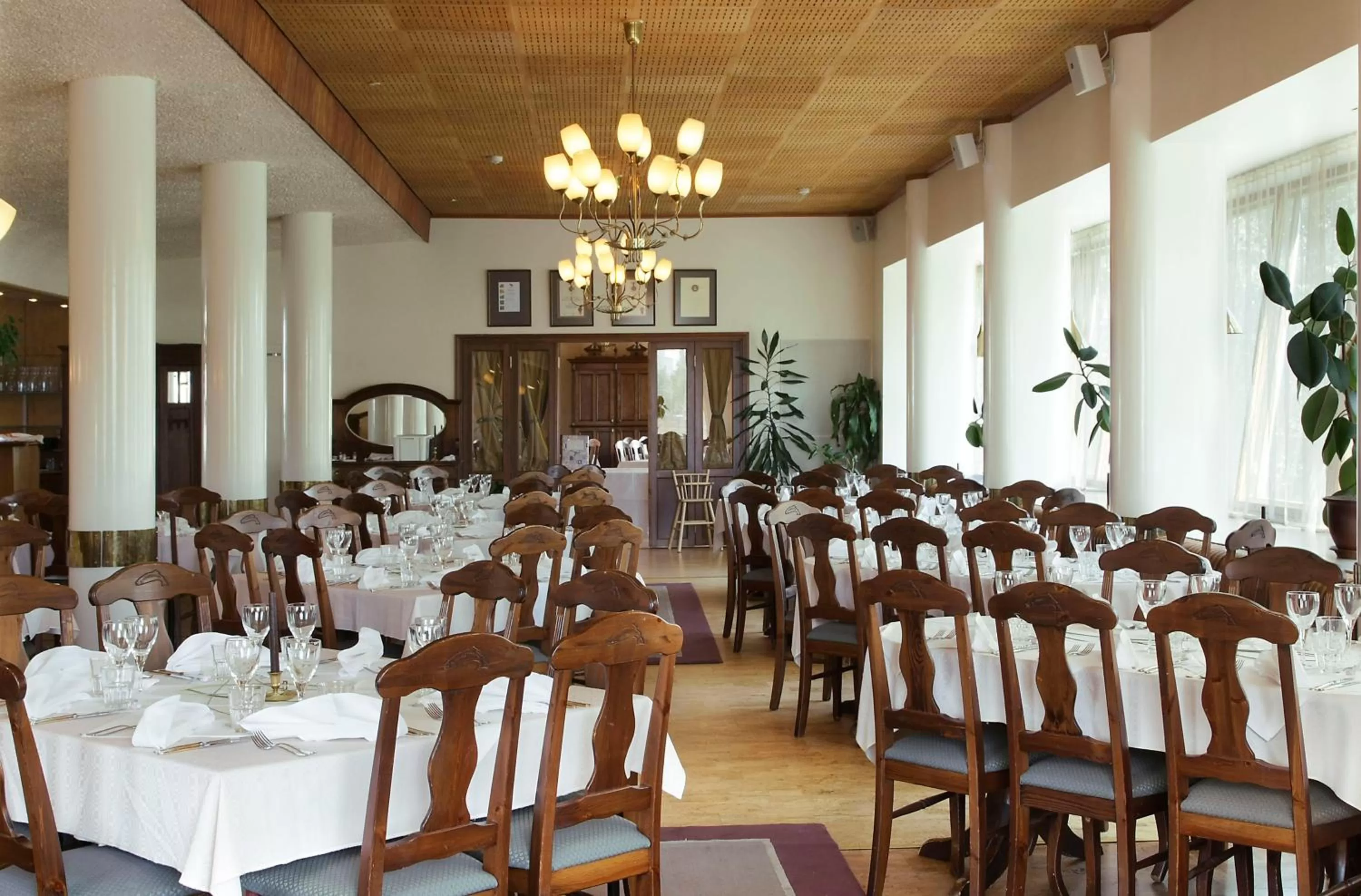 Restaurant/places to eat in Hotel Merihovi