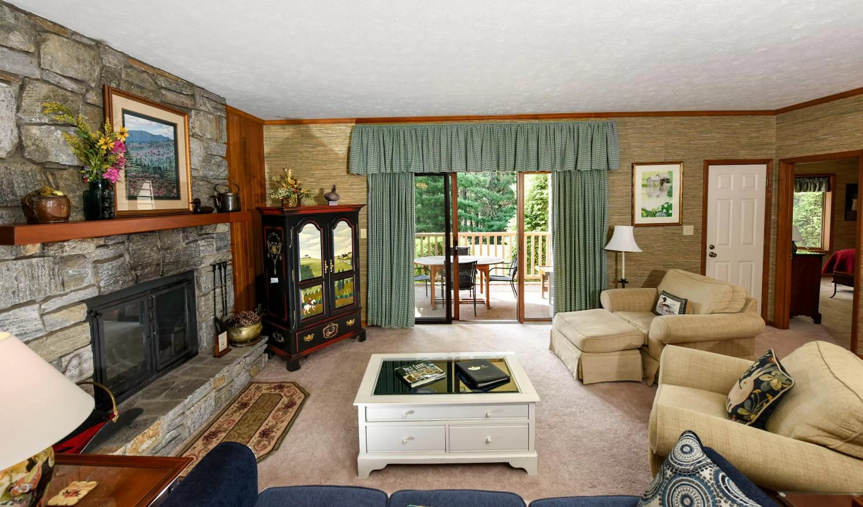 Living room in Chetola Resort Condominiums