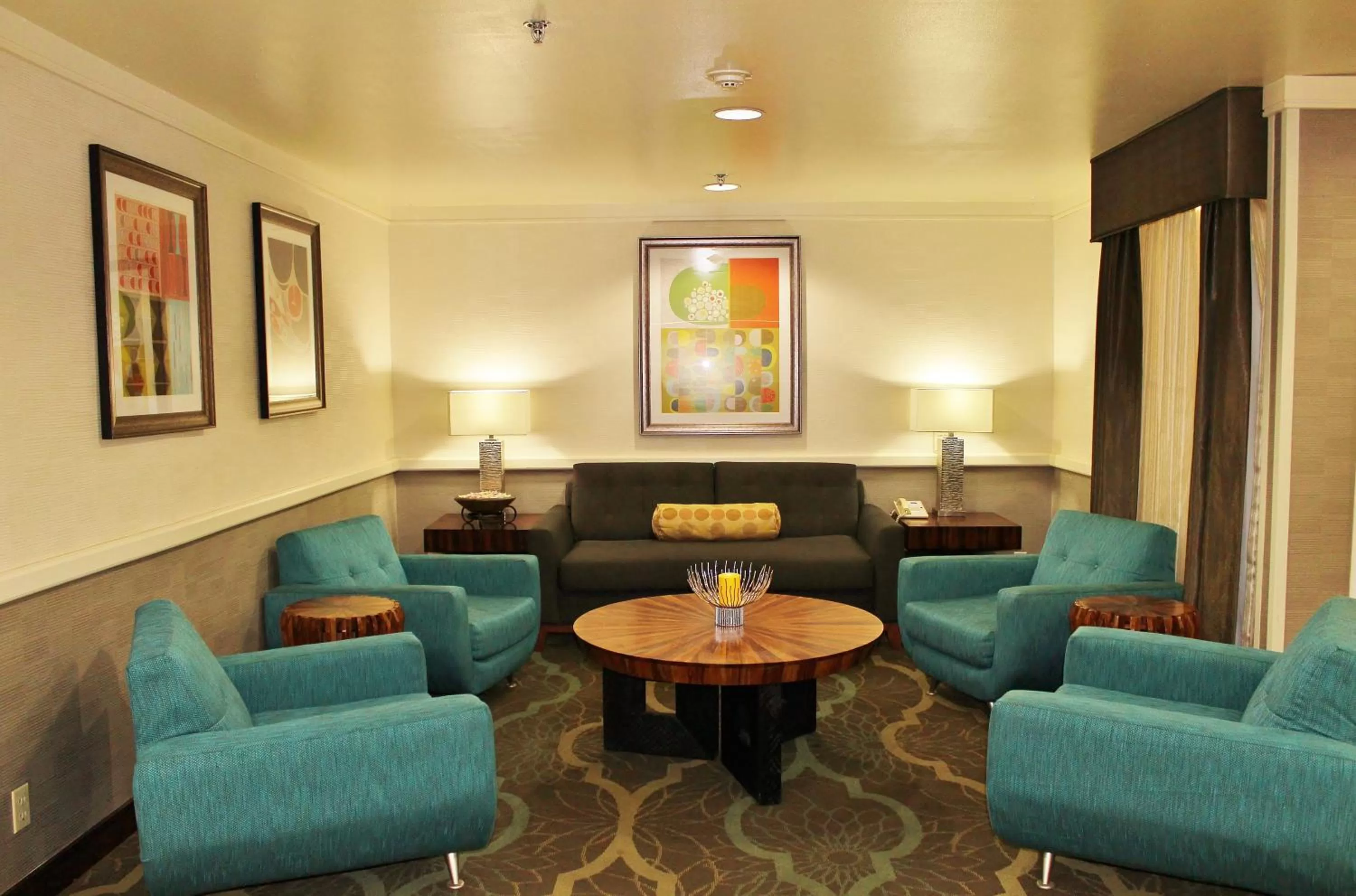 Lobby or reception in Baymont by Wyndham Flagstaff