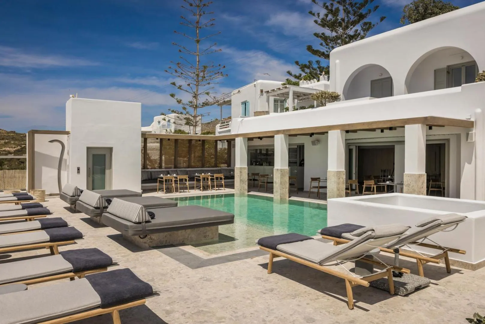 Property building in Grace Mykonos