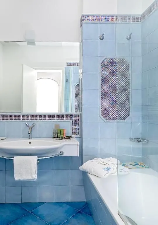 Shower in Hotel La Floridiana