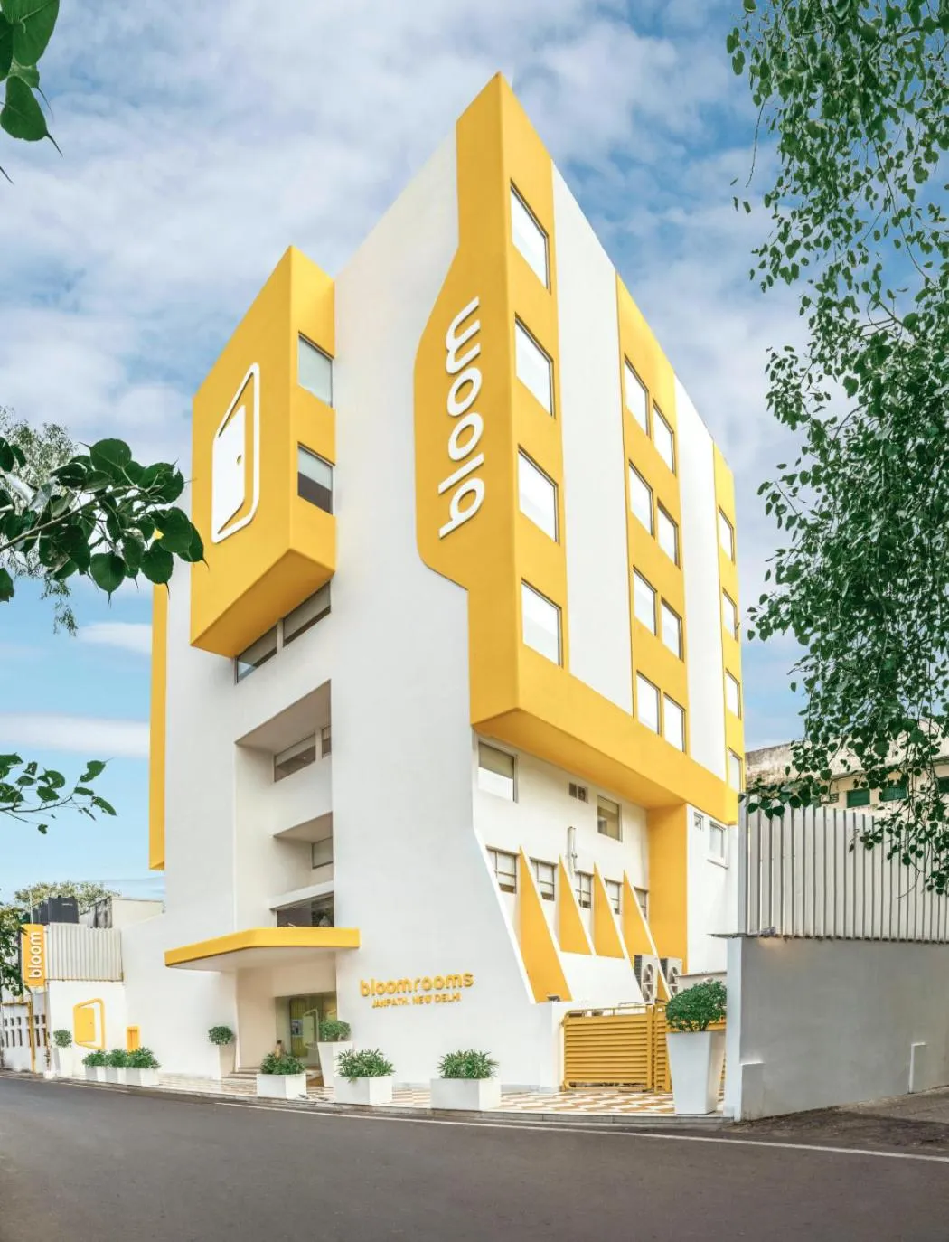 Property building in bloomrooms @ Janpath