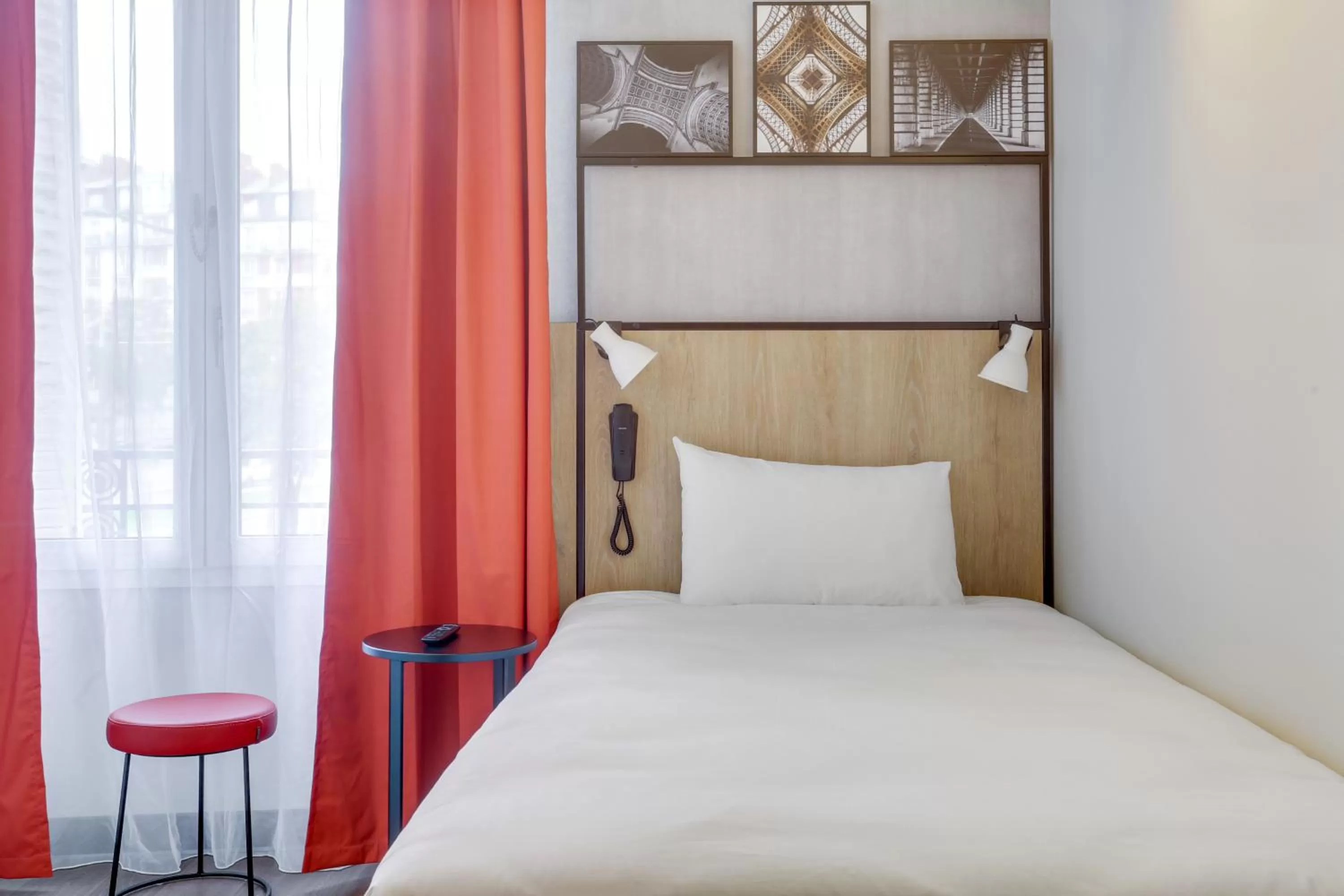 Bed in ibis Daumesnil Porte Doree