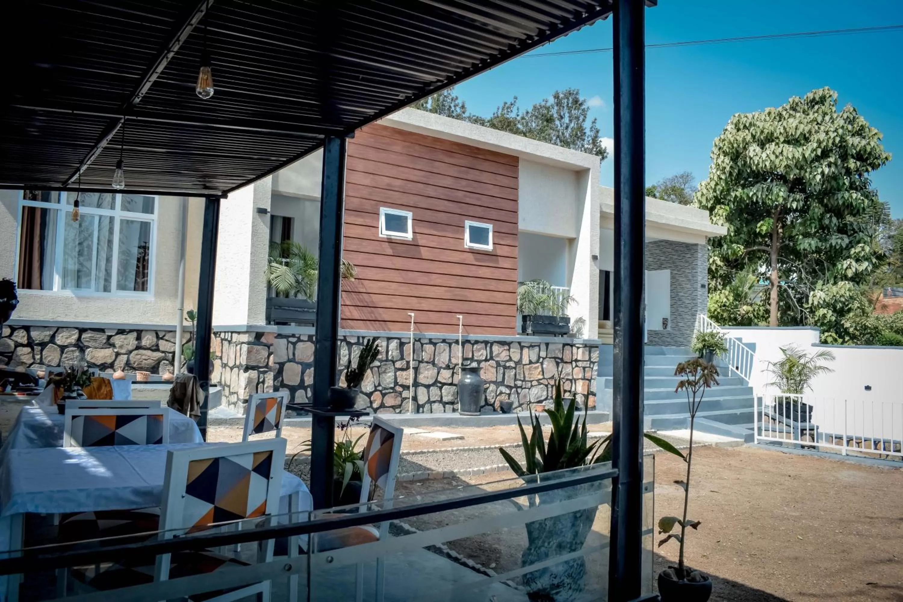 Seating area, Restaurant/Places to Eat in INZOZI AFRICA HOUSE B&B-Gishushu