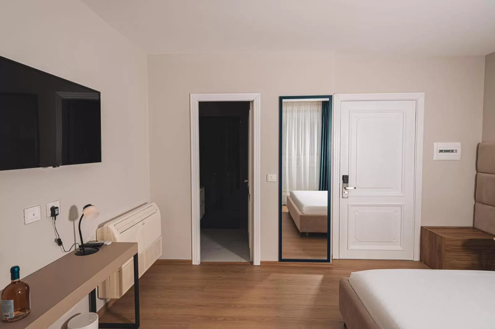 TV and multimedia, Bed in Grand Mirage