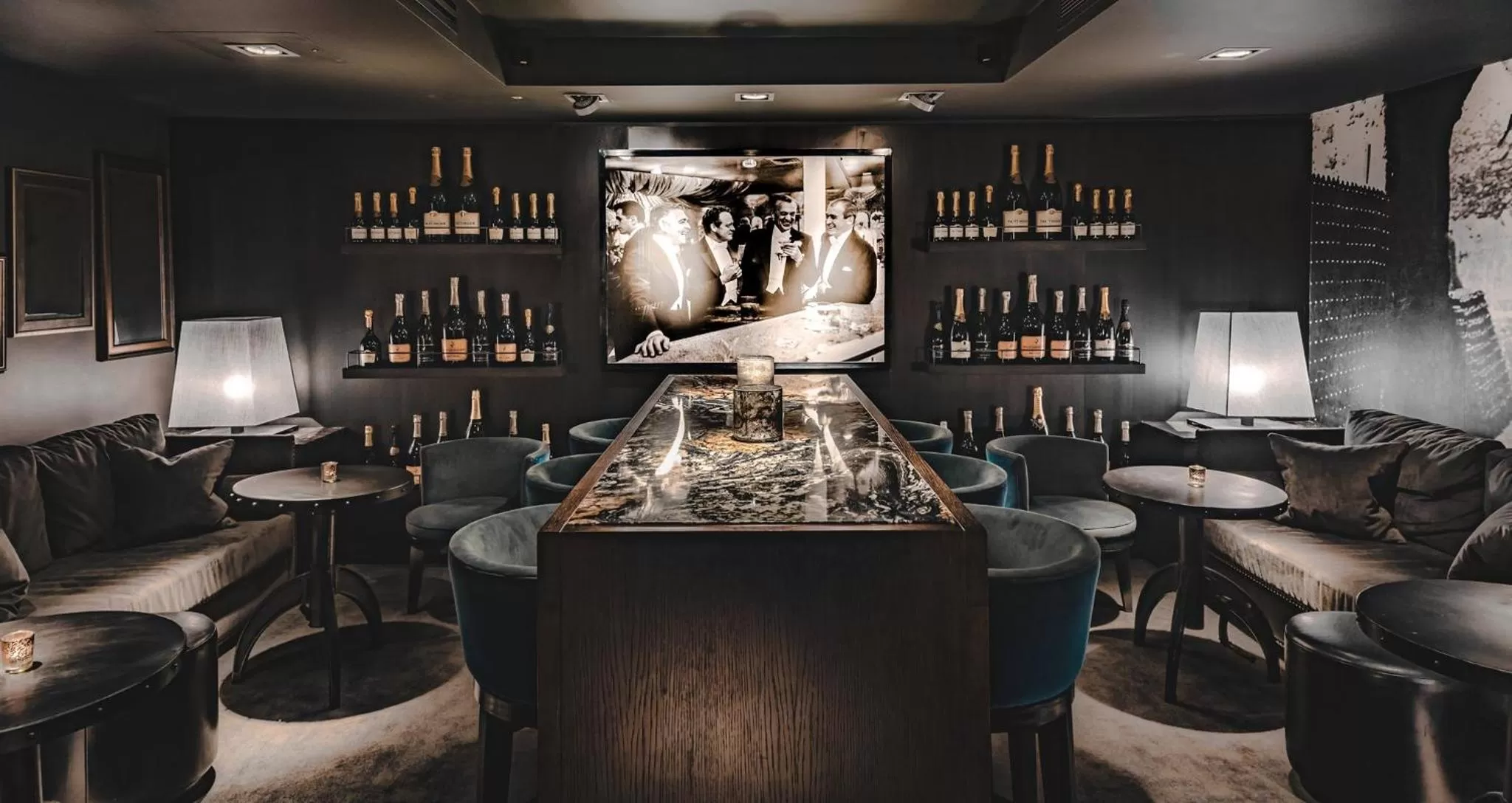 Lounge or bar in Dakota Glasgow