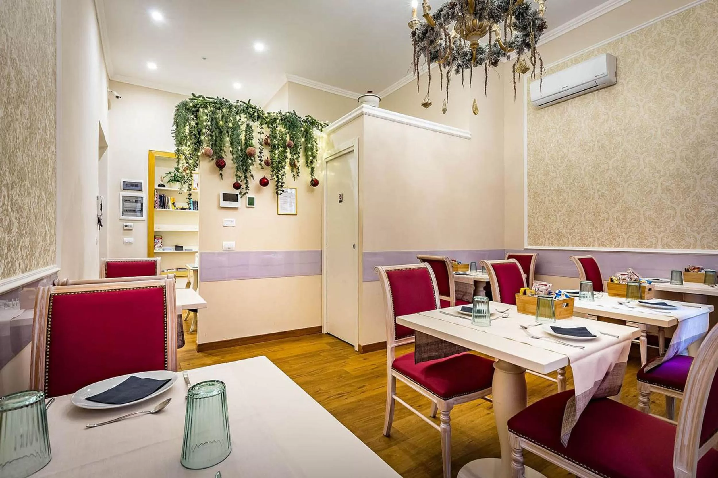 Restaurant/places to eat in B&B La Terrazza Sul Duomo