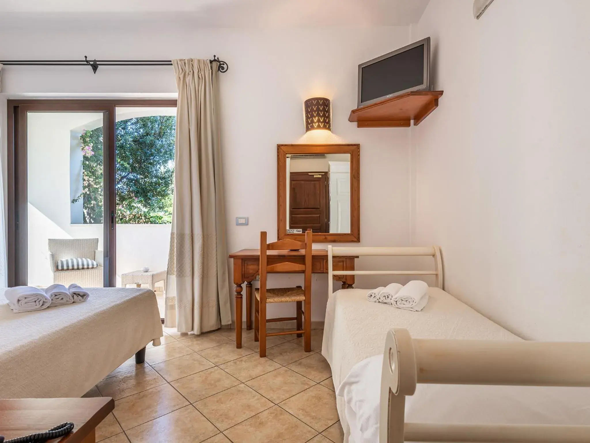 Triple Room with Balcony in Hotel RaffaEl Triple Room with Balcony in Hotel RaffaEl