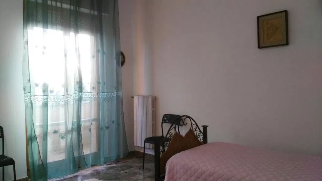 Decorative detail, Bed in Il Giardino del Gallo