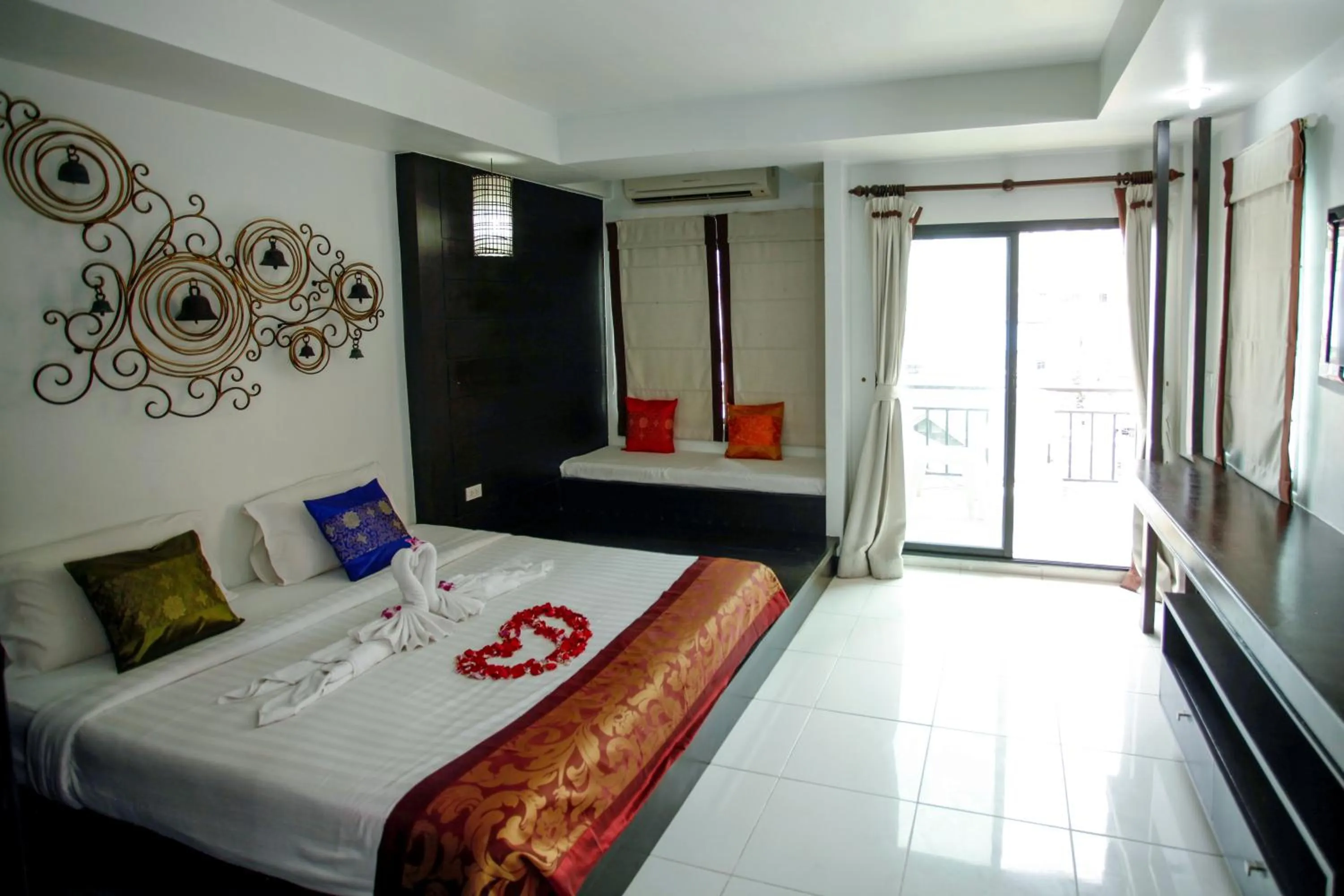 Day, Room Photo in Amber Residence - SHA Plus