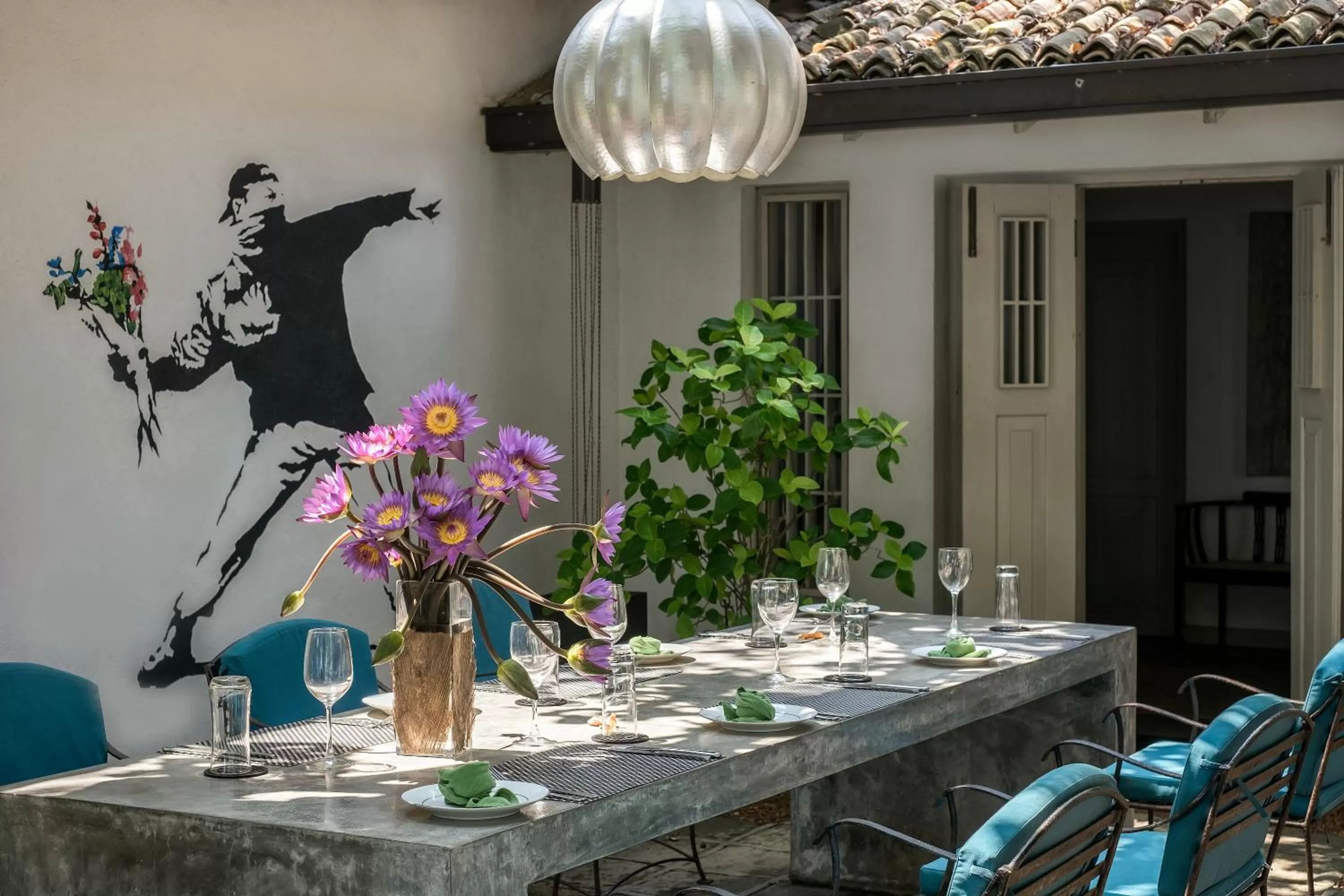 Restaurant/places to eat in Satin Doll