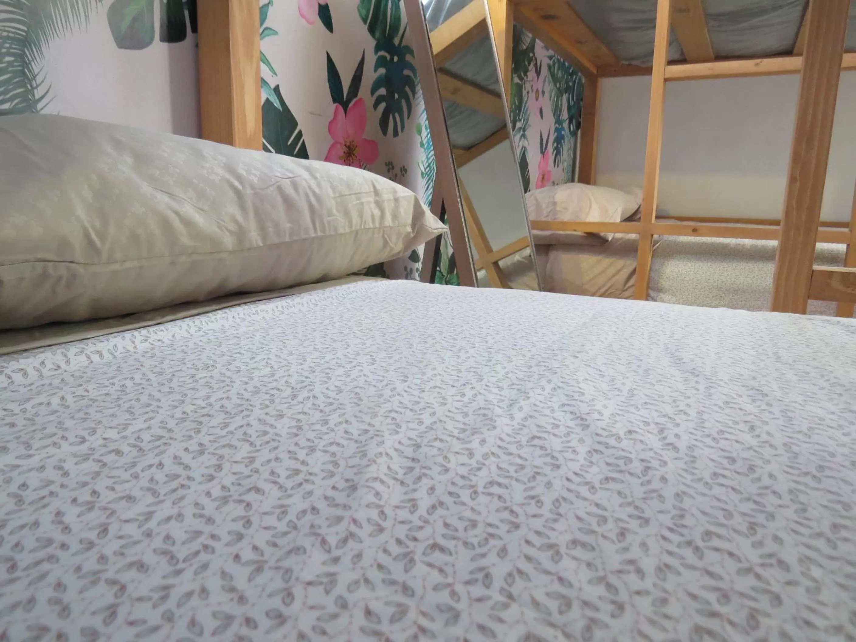 Bed in Hostal Hoja Santa