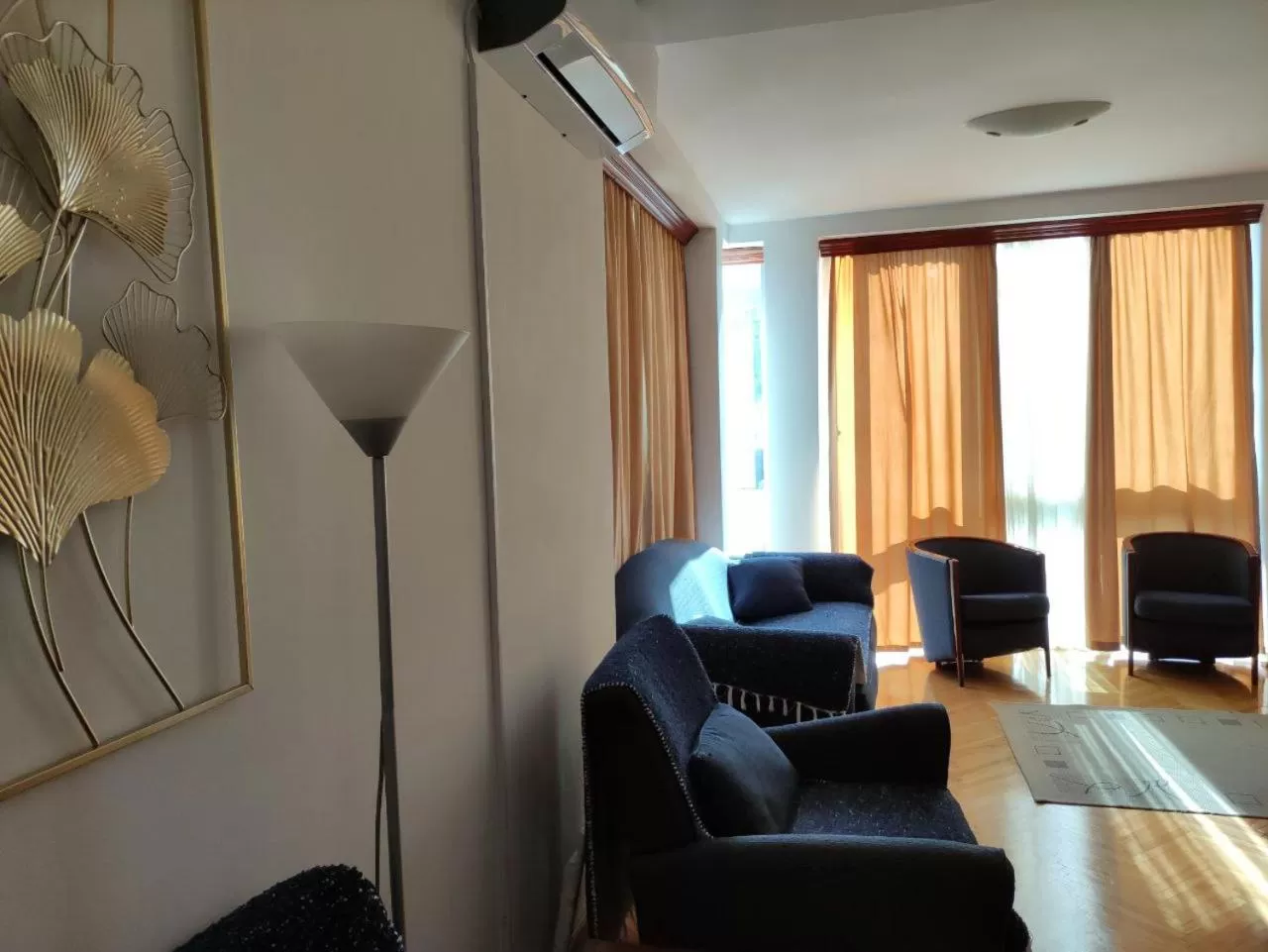 View (from property/room), Seating Area in Hotel Ambasador