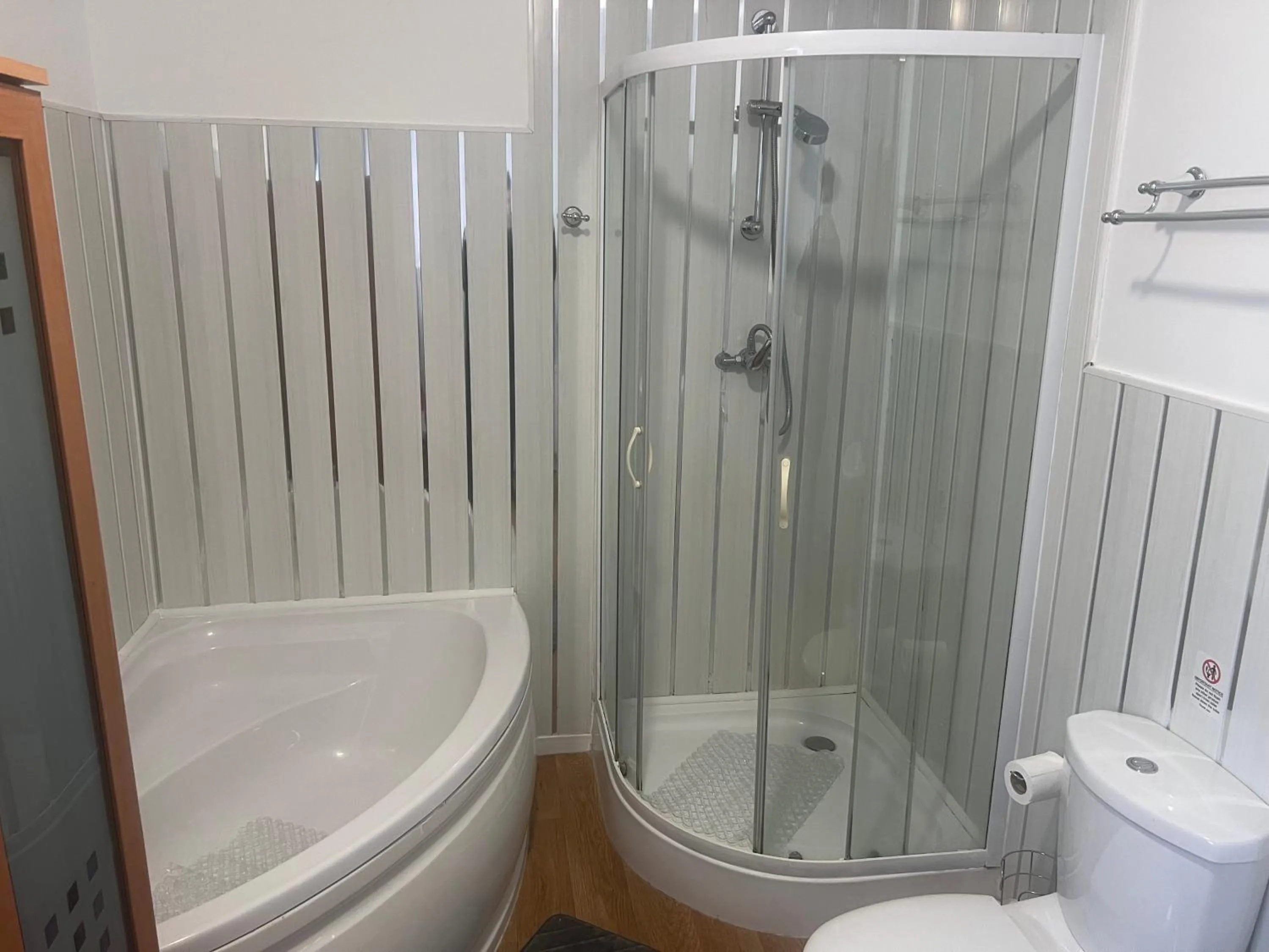 Bathroom in Habberly House Hotel