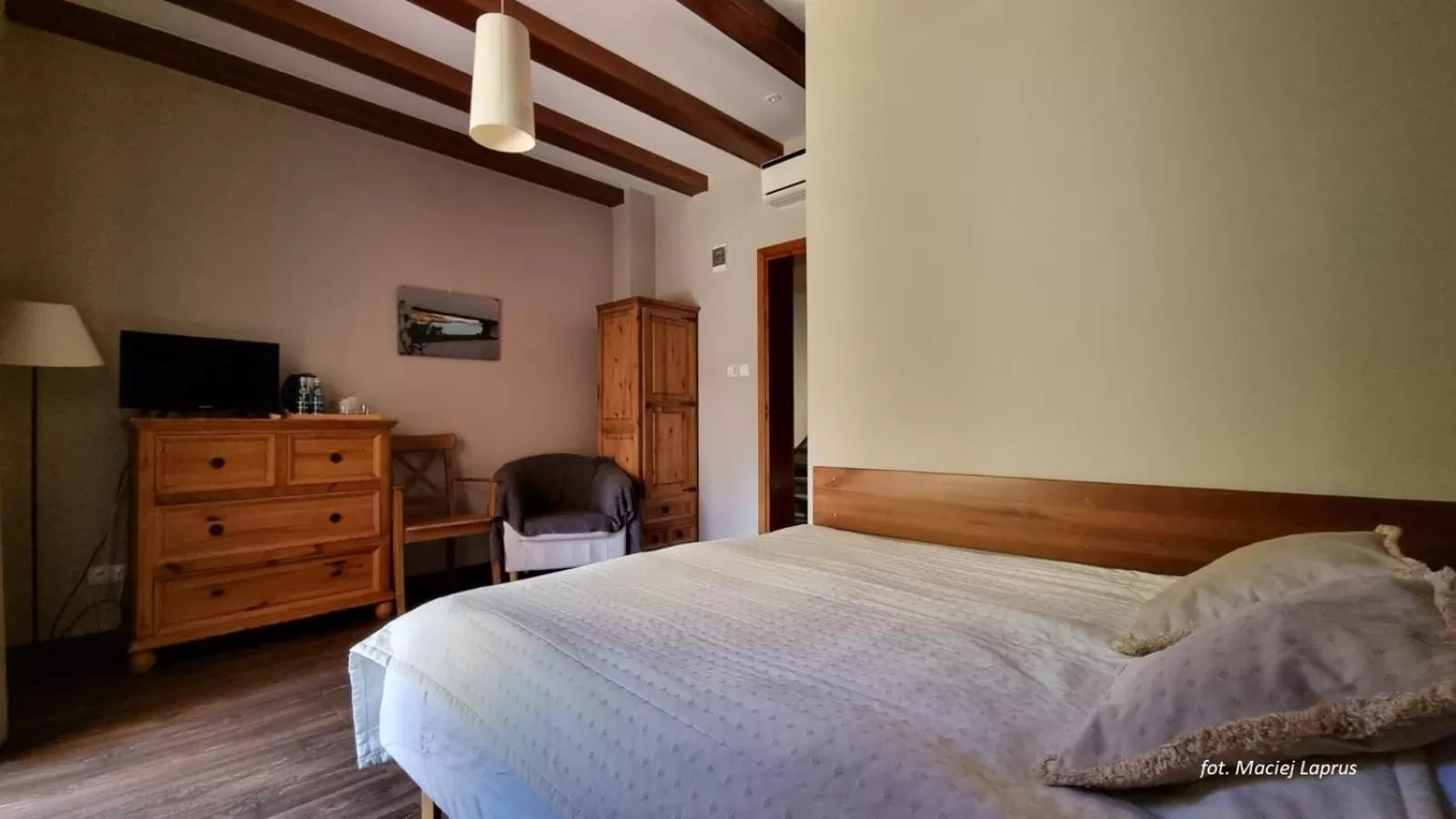 Bed in Vertigo Narie