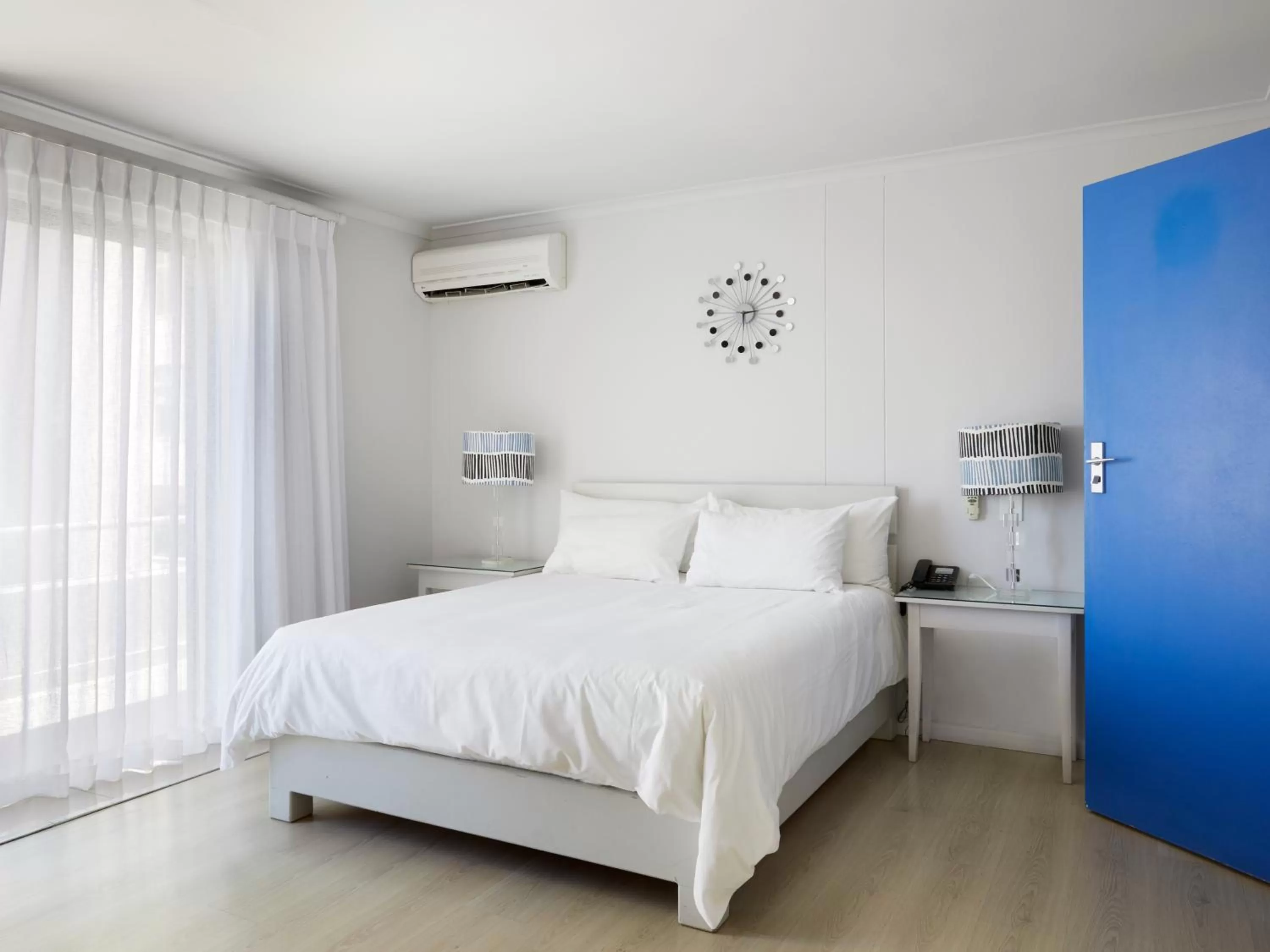 Bedroom, Bed in La Splendida Hotel by NEWMARK