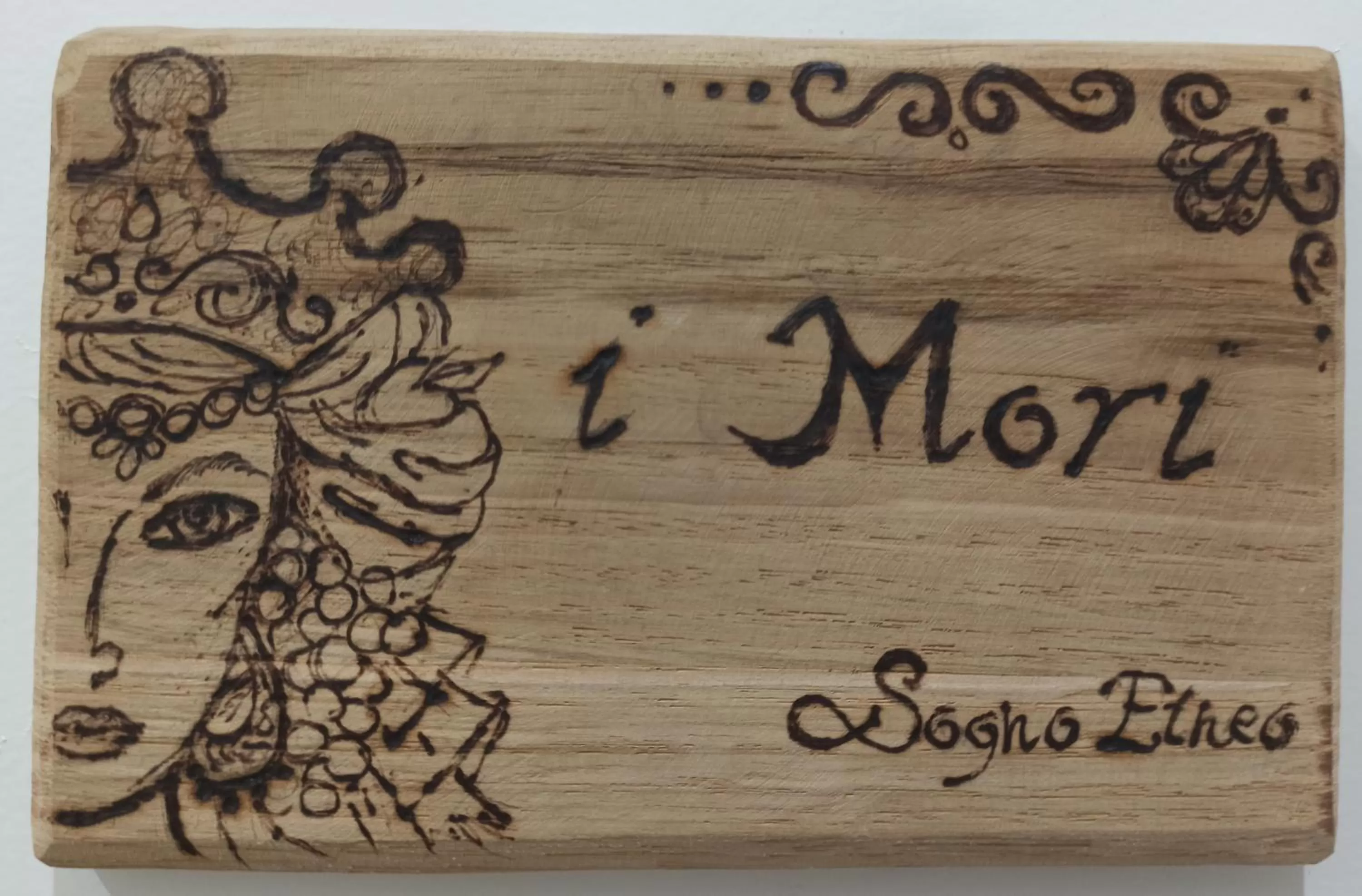 Decorative detail in B&B Sogno Etneo