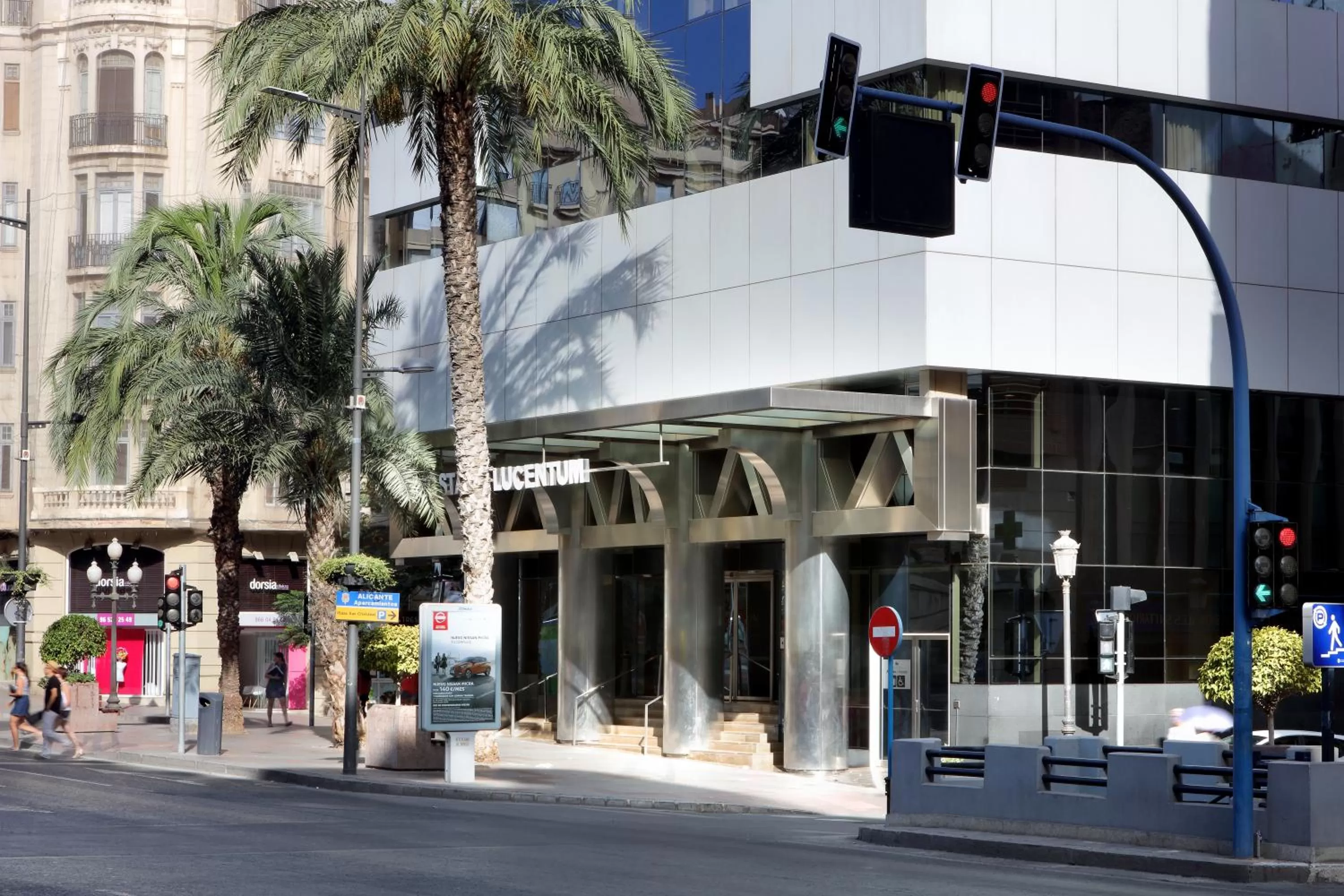 Facade/entrance in Eurostars Lucentum